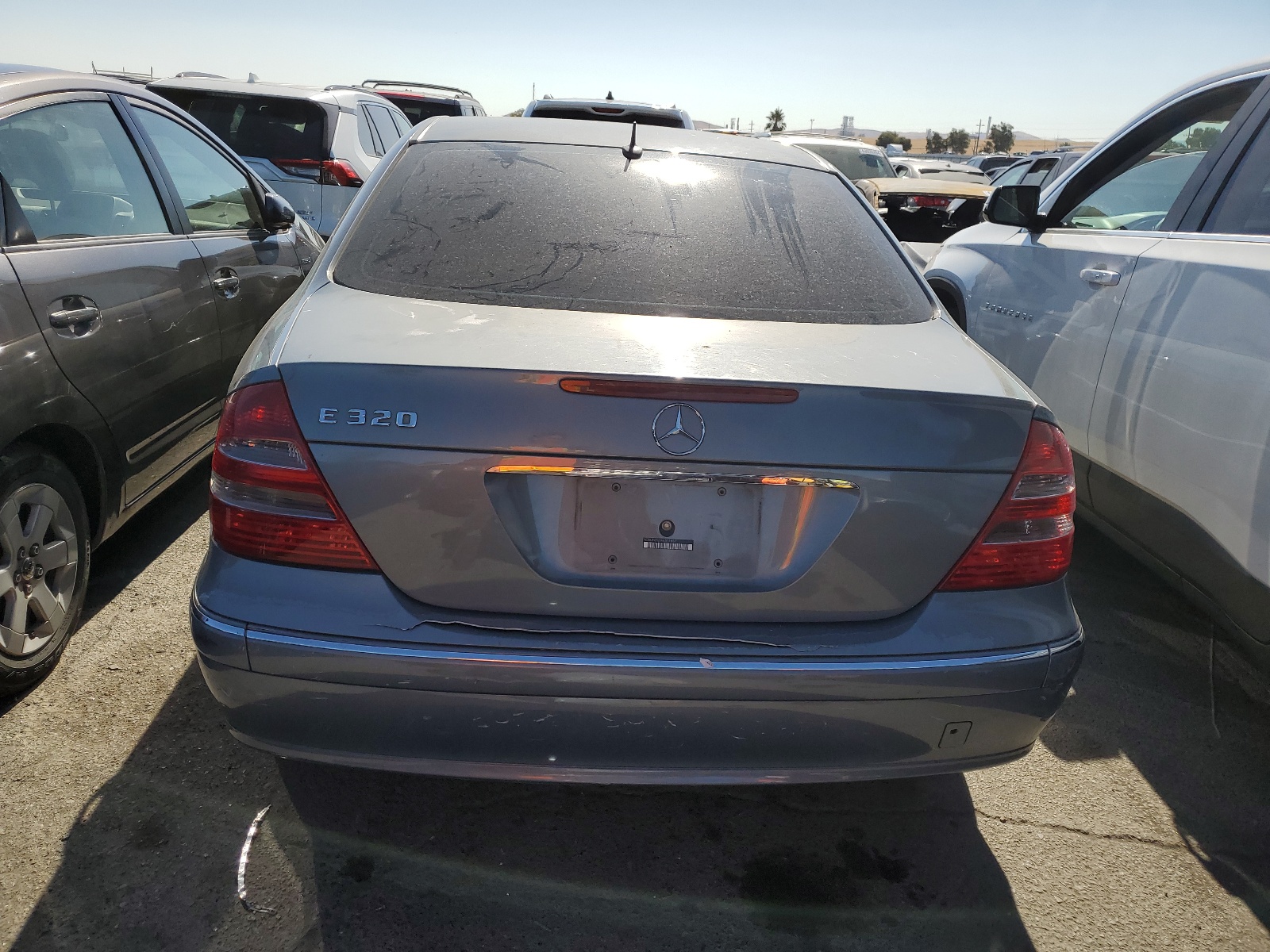 WDBUF65J04A511887 2004 Mercedes-Benz E 320