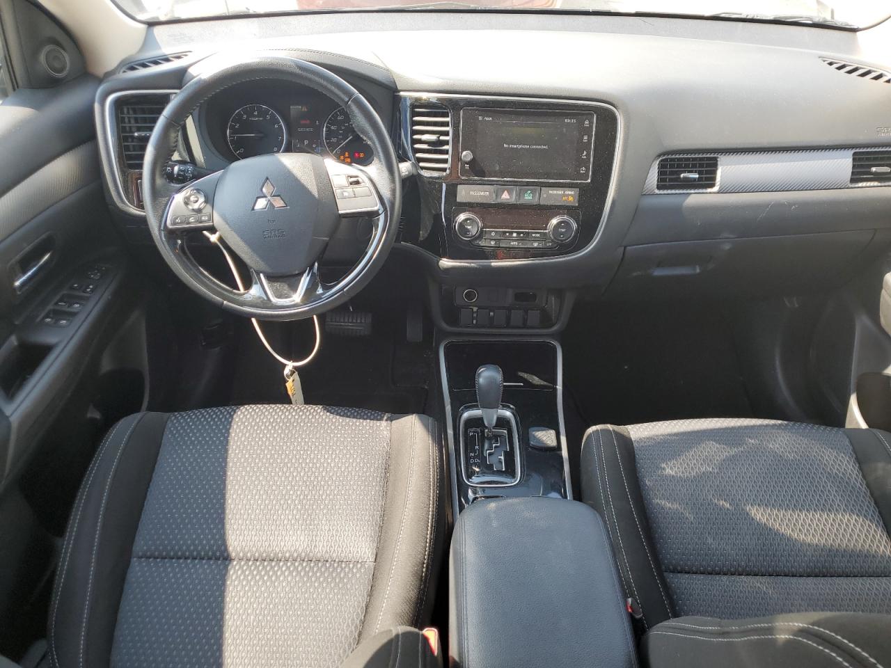 JA4AZ3A3XJZ012961 2018 Mitsubishi Outlander Se