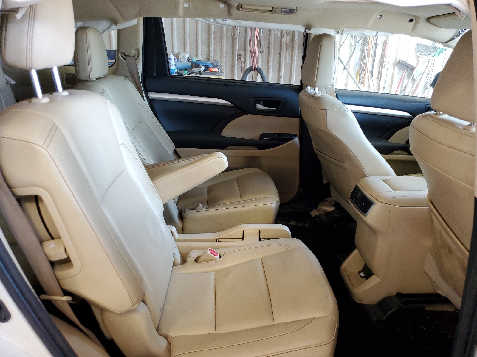 5TDKKRFH3FS046058 2015 Toyota Highlander Xle