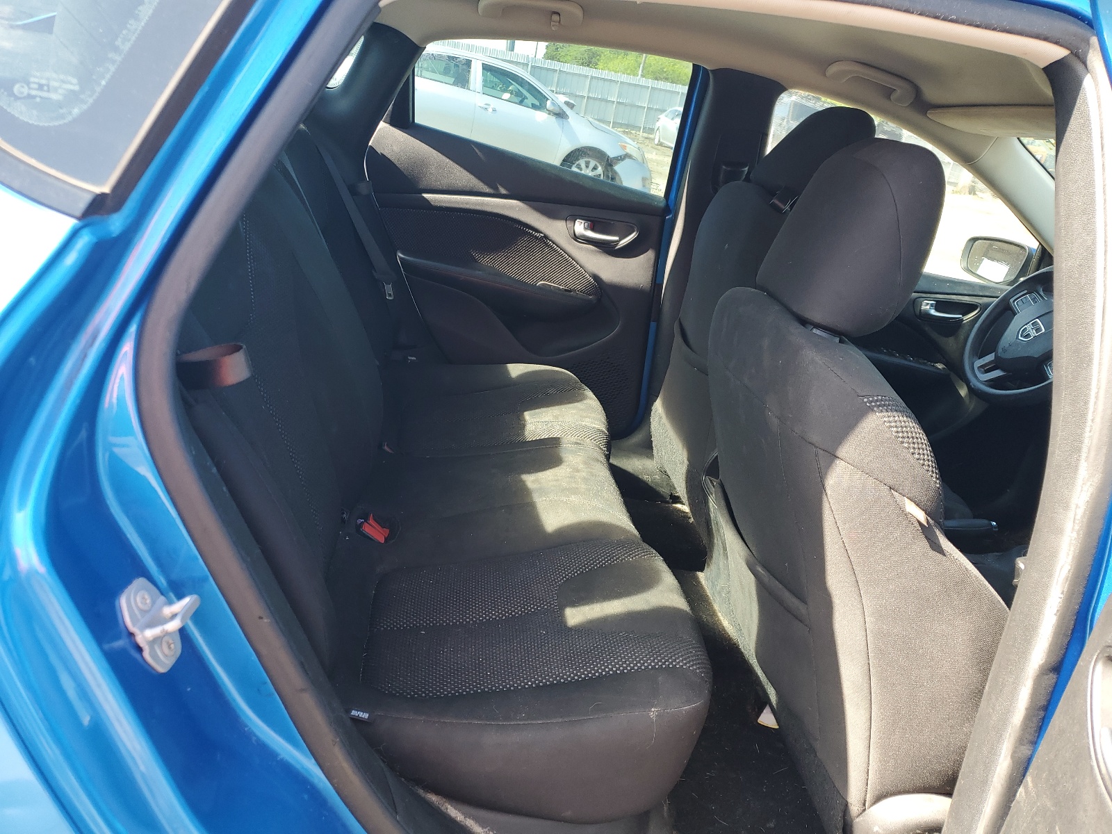 1C3CDFAA7FD421845 2015 Dodge Dart Se