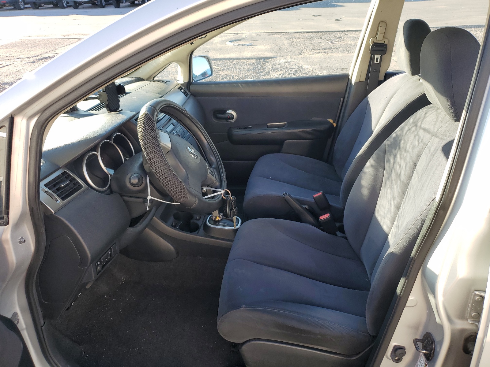 3N1BC13E39L416477 2009 Nissan Versa S