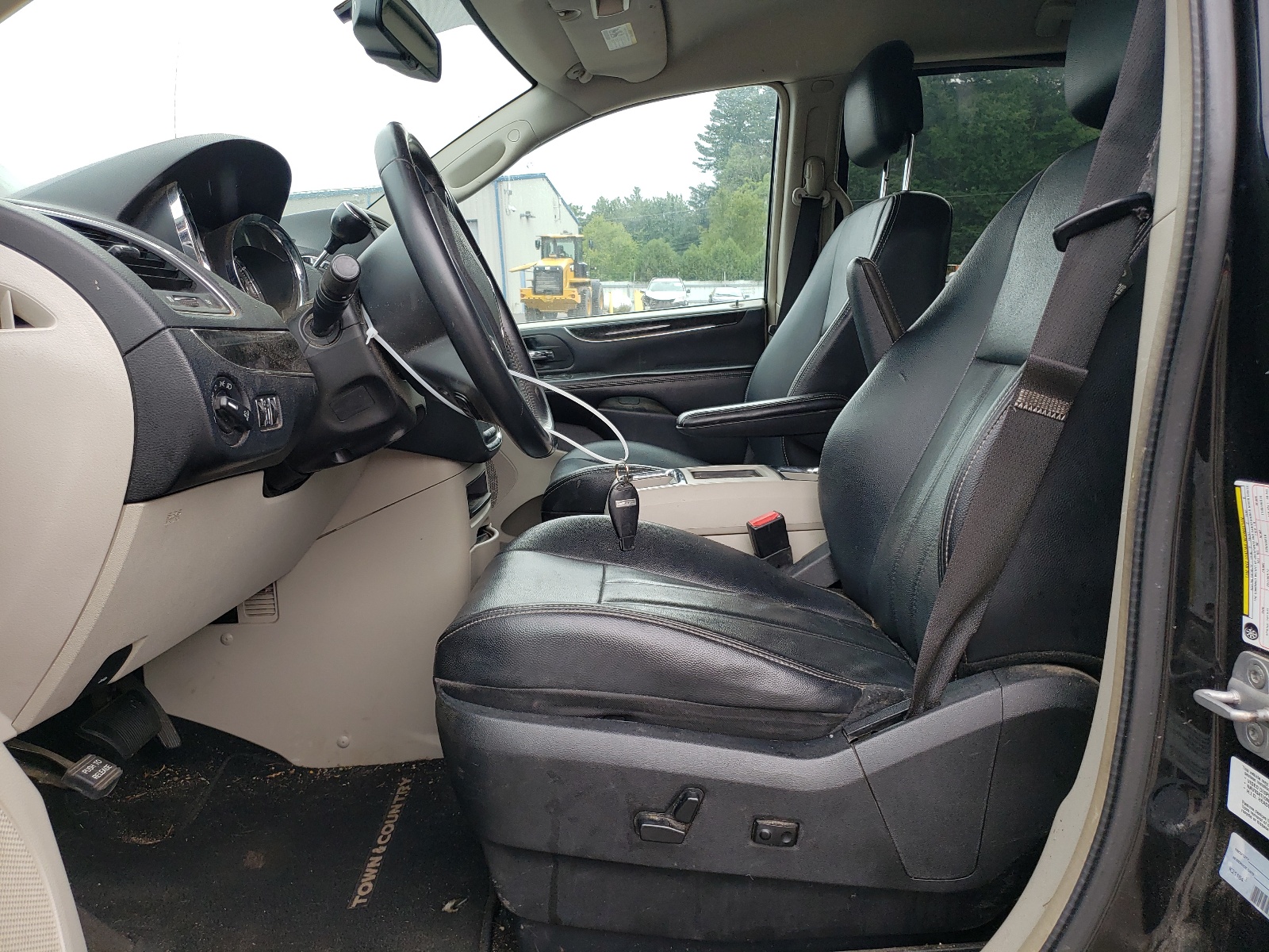 2C4RC1BGXDR657379 2013 Chrysler Town & Country Touring