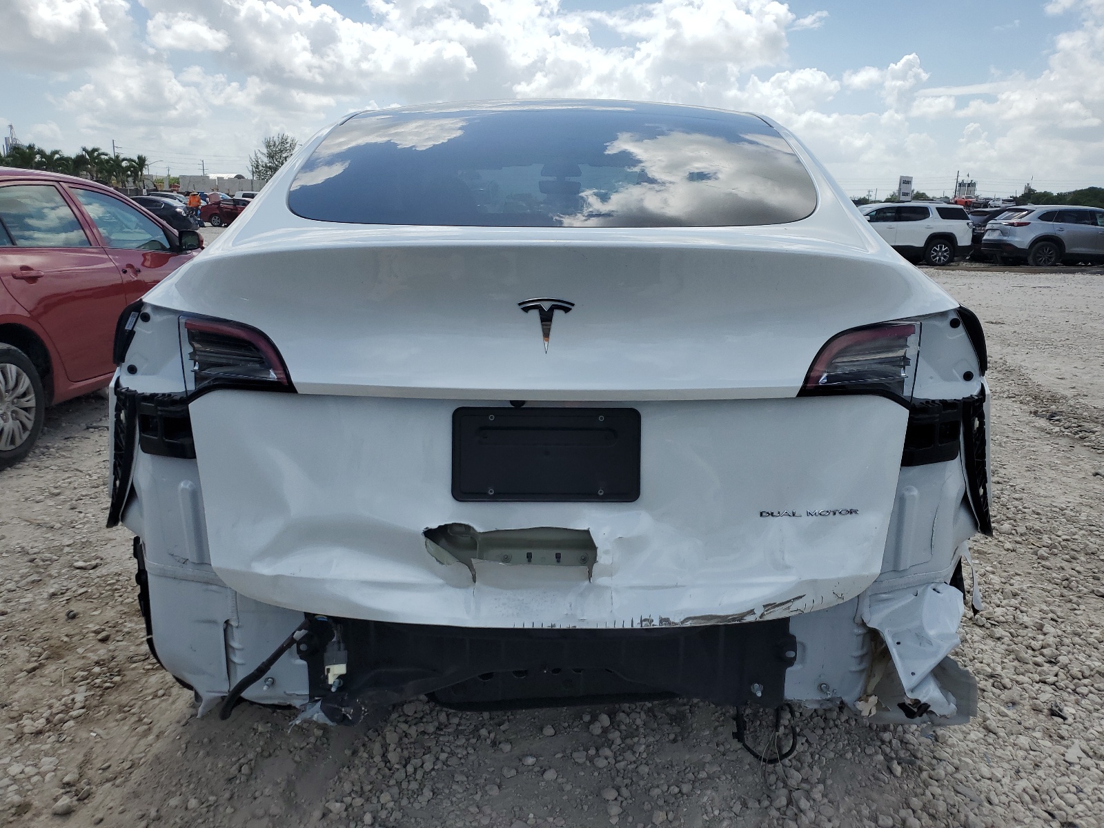 7SAYGDEE9PA096894 2023 Tesla Model Y