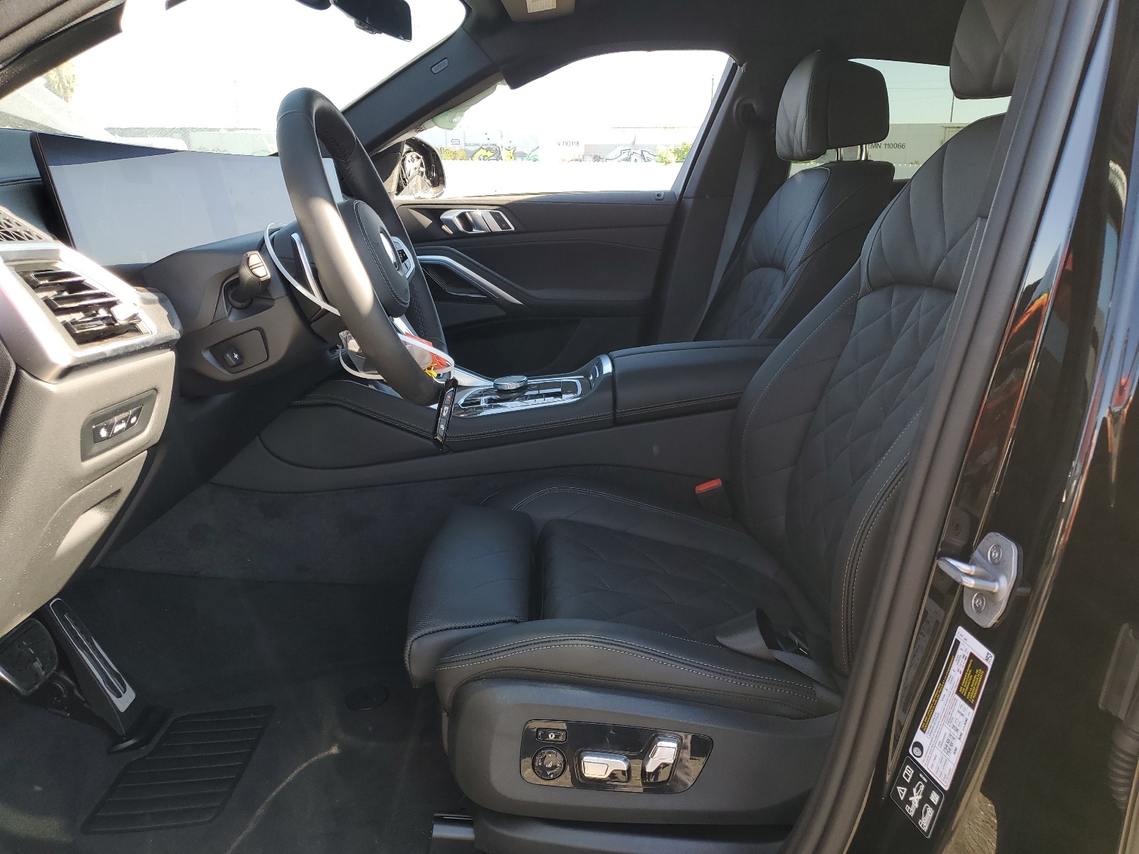 5UX33EX0XS9W98086 2025 BMW X6 xDrive40I