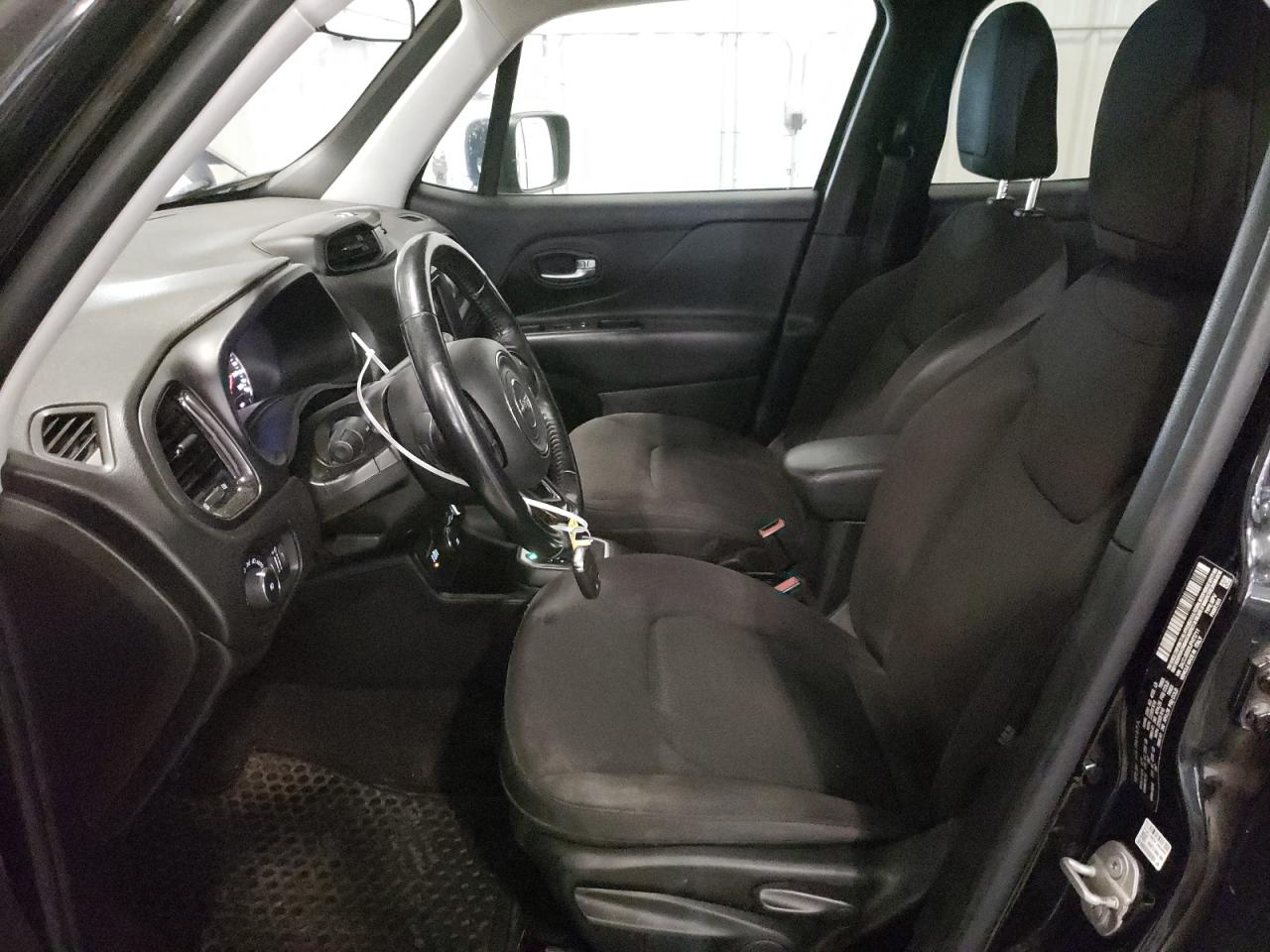 2018 Jeep Renegade Latitude VIN: ZACCJBBB5JPH73711 Lot: 64104544