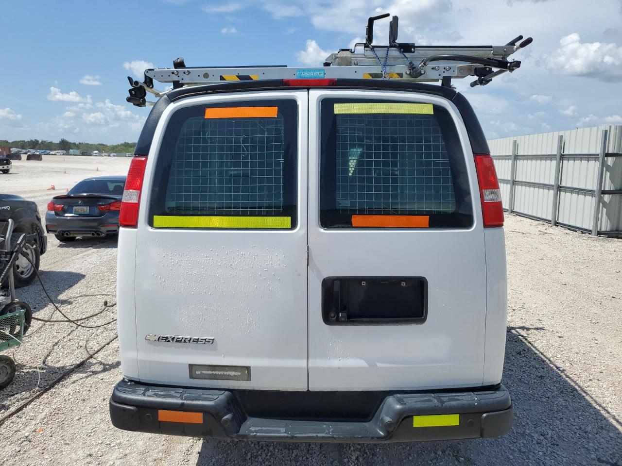 2020 Chevrolet Express G2500 VIN: 1GCWGAFP5L1160180 Lot: 62293164