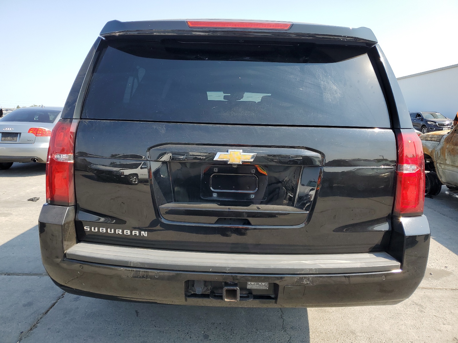 1GNSKHKC6JR334742 2018 Chevrolet Suburban K1500 Lt