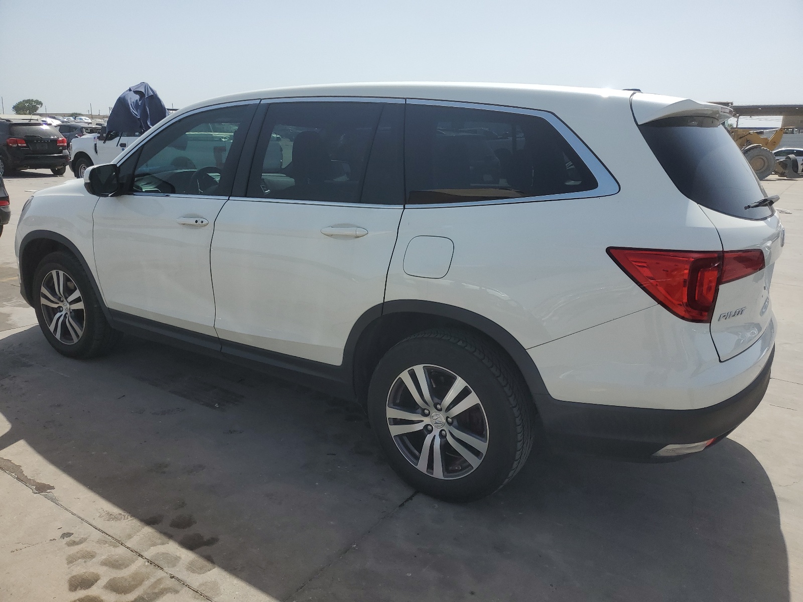 2018 Honda Pilot Exl vin: 5FNYF6H59JB067560