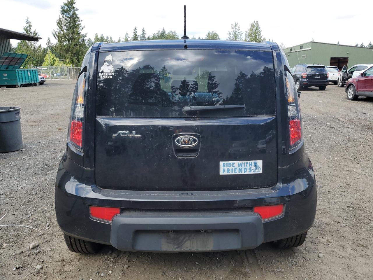 2011 Kia Soul + VIN: KNDJT2A27B7209981 Lot: 65561924