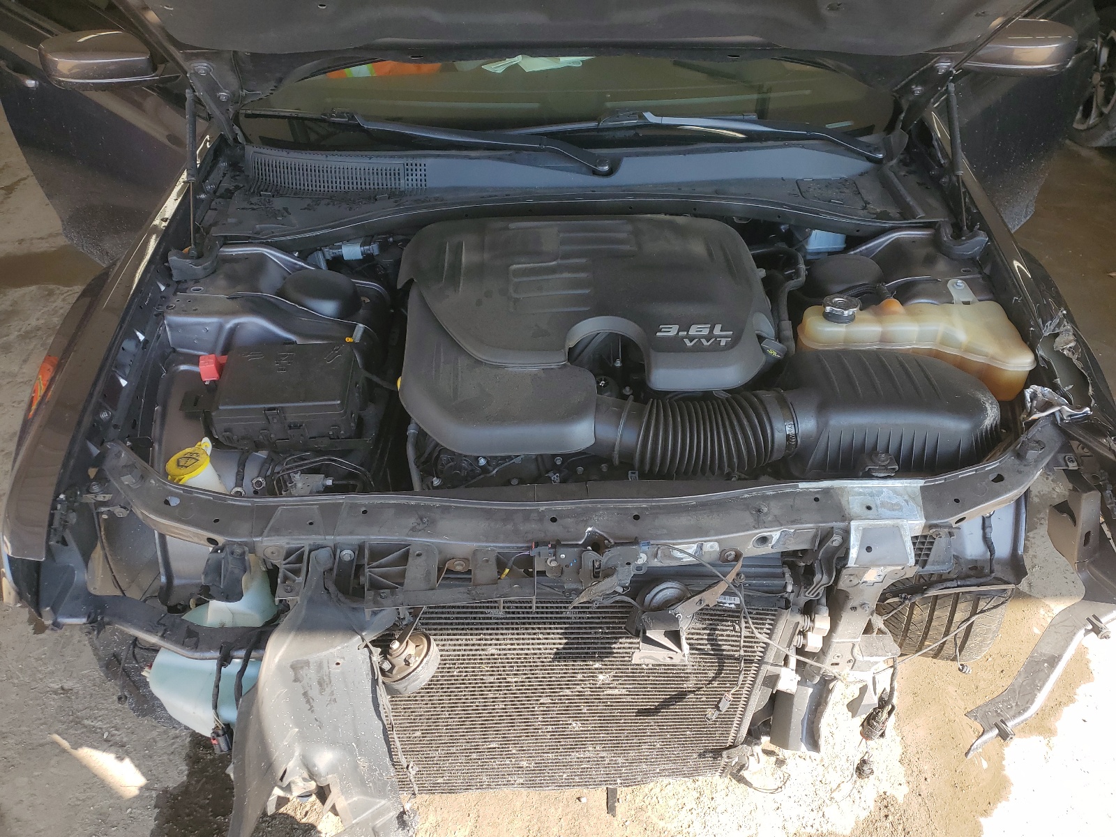 2C3CCABG2KH515766 2019 Chrysler 300 S