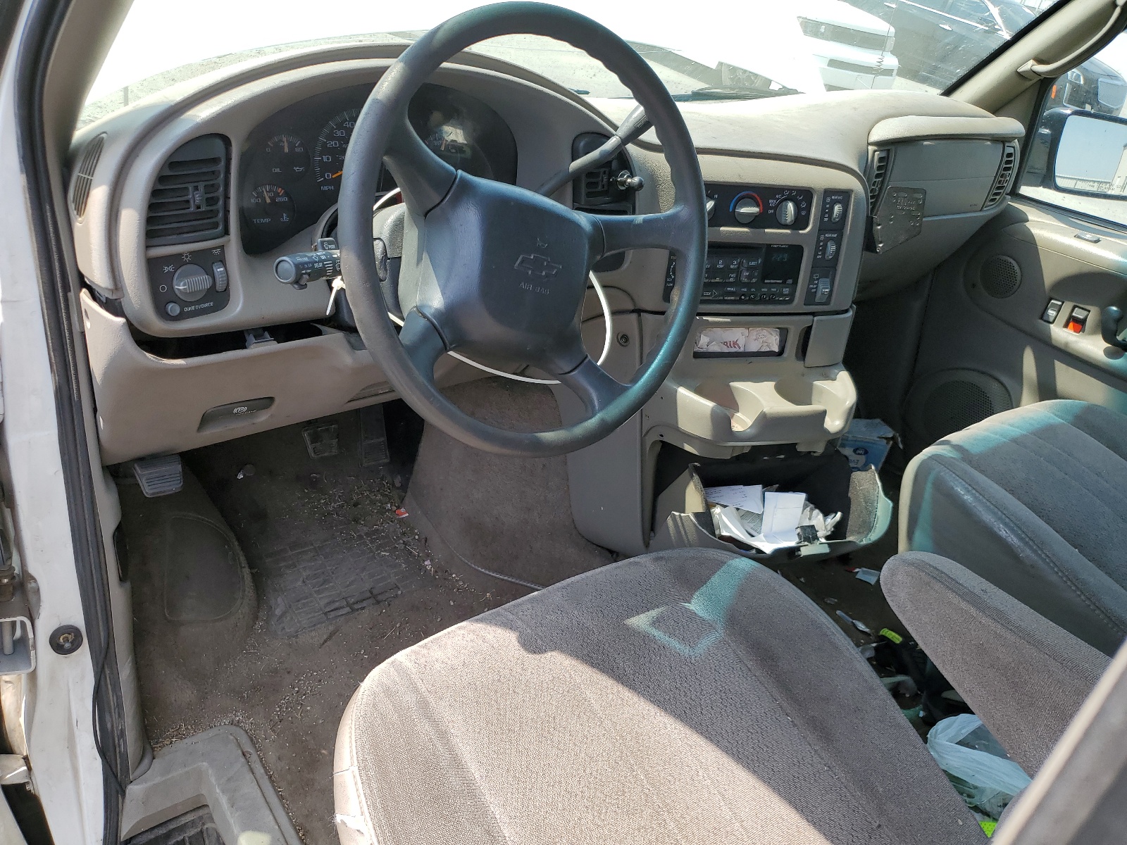 1GNEL19W2YB184746 2000 Chevrolet Astro