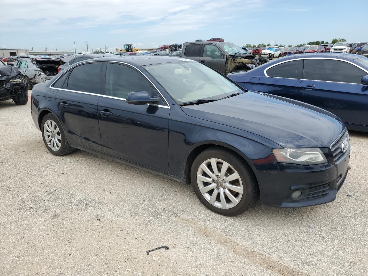 2011 Audi A4 Premium Plus VIN: WAUEFAFL8BN038218 Lot: 62918904