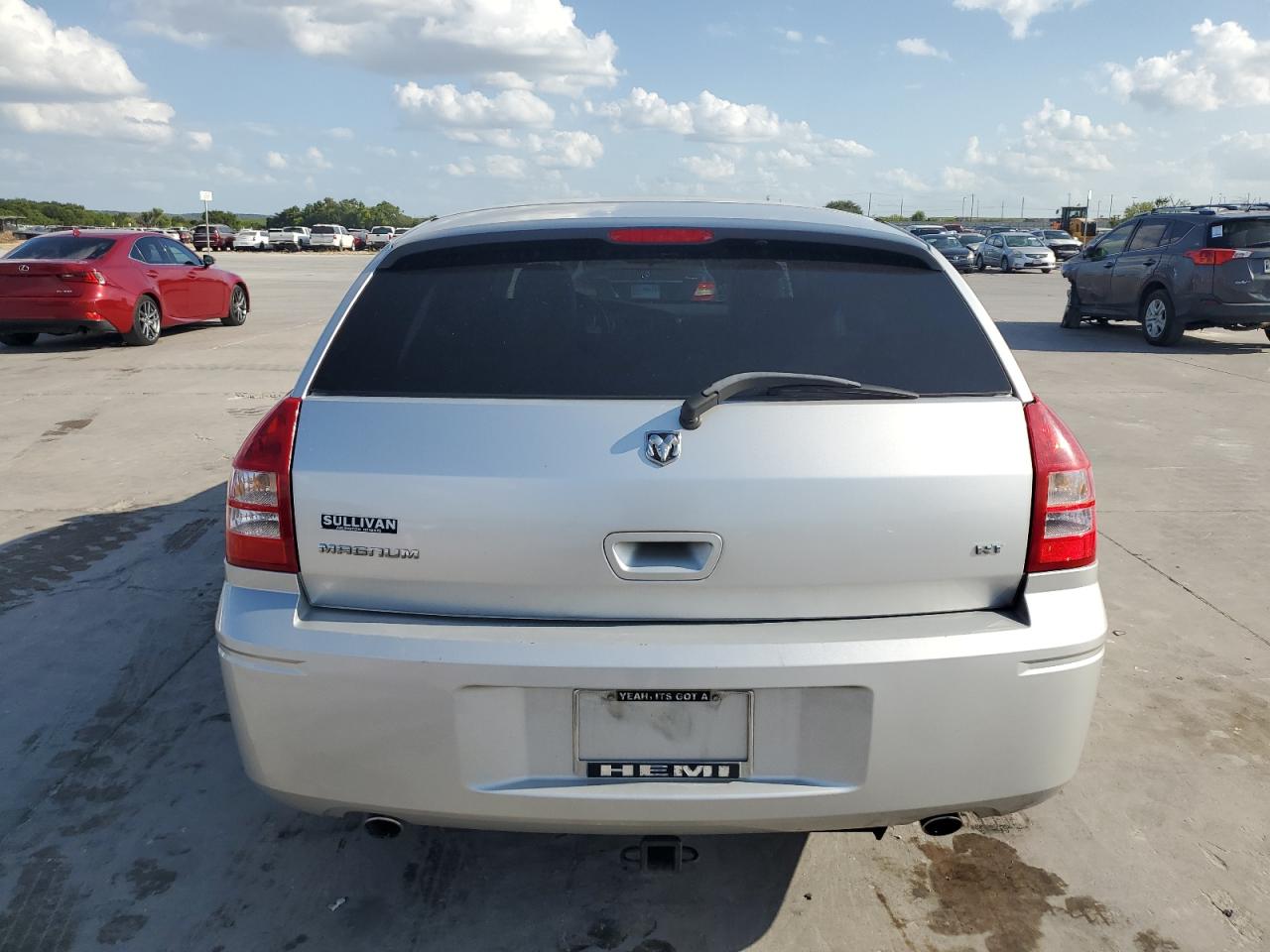 2005 Dodge Magnum R/T VIN: 2D4GV58275H613693 Lot: 65378834