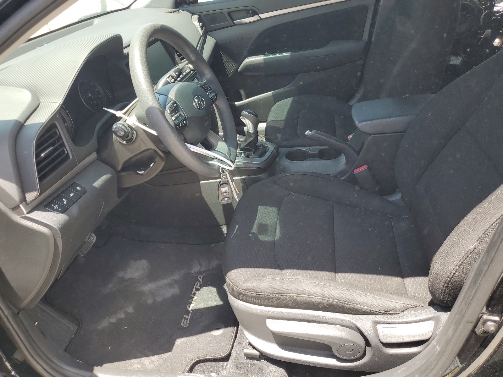 5NPD84LF2KH452264 2019 Hyundai Elantra Sel