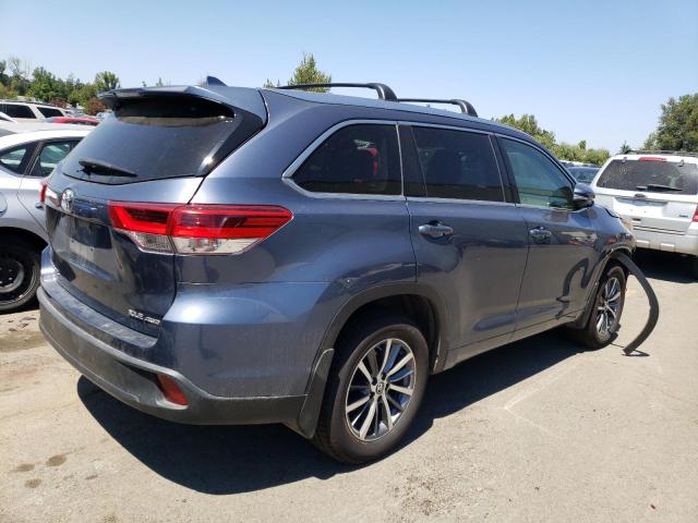  TOYOTA HIGHLANDER 2018 Синий