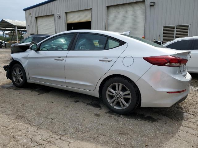  HYUNDAI ELANTRA 2017 Srebrny