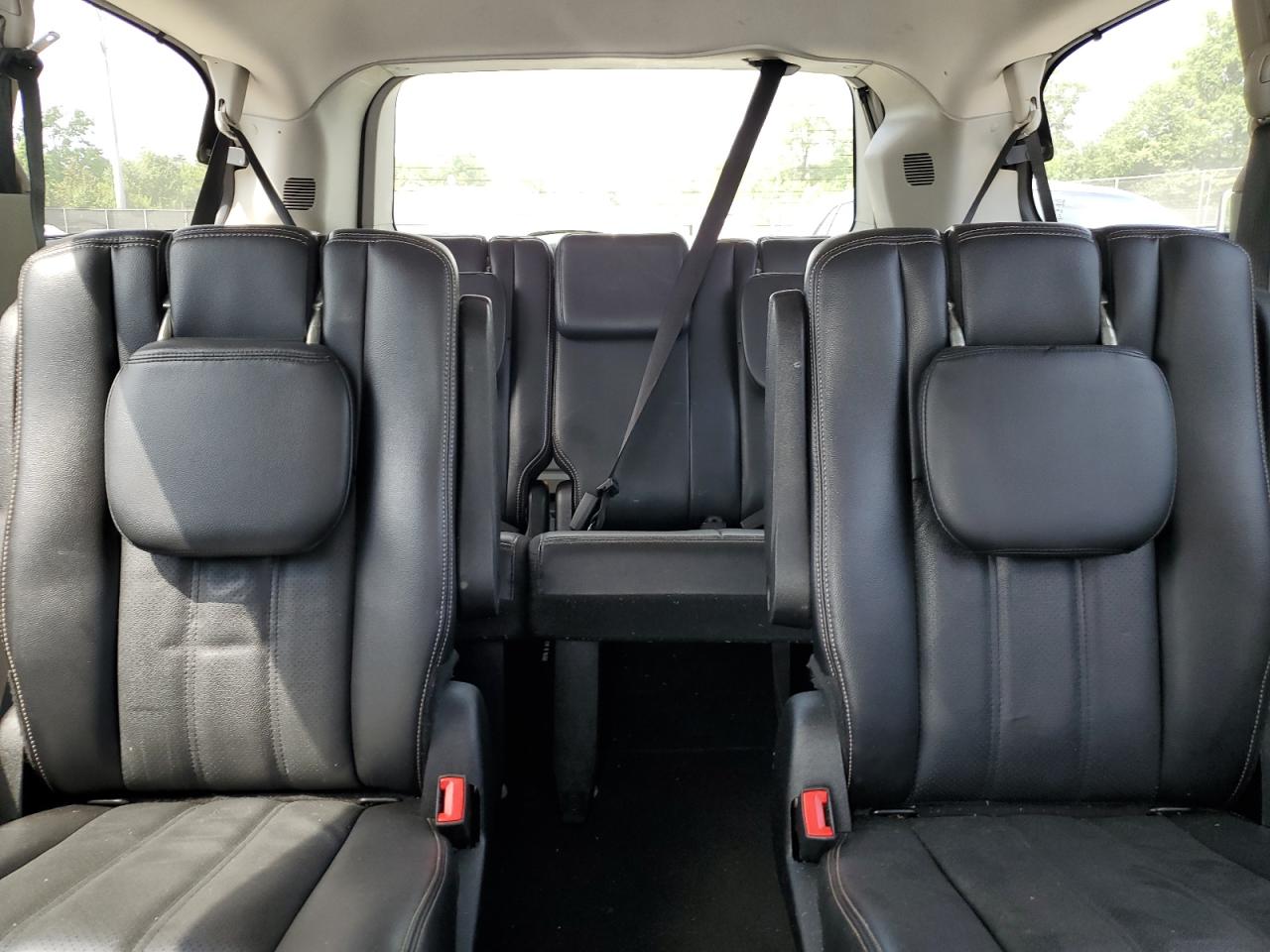 2013 Chrysler Town & Country Touring L VIN: 2C4RC1CGXDR571911 Lot: 62559684