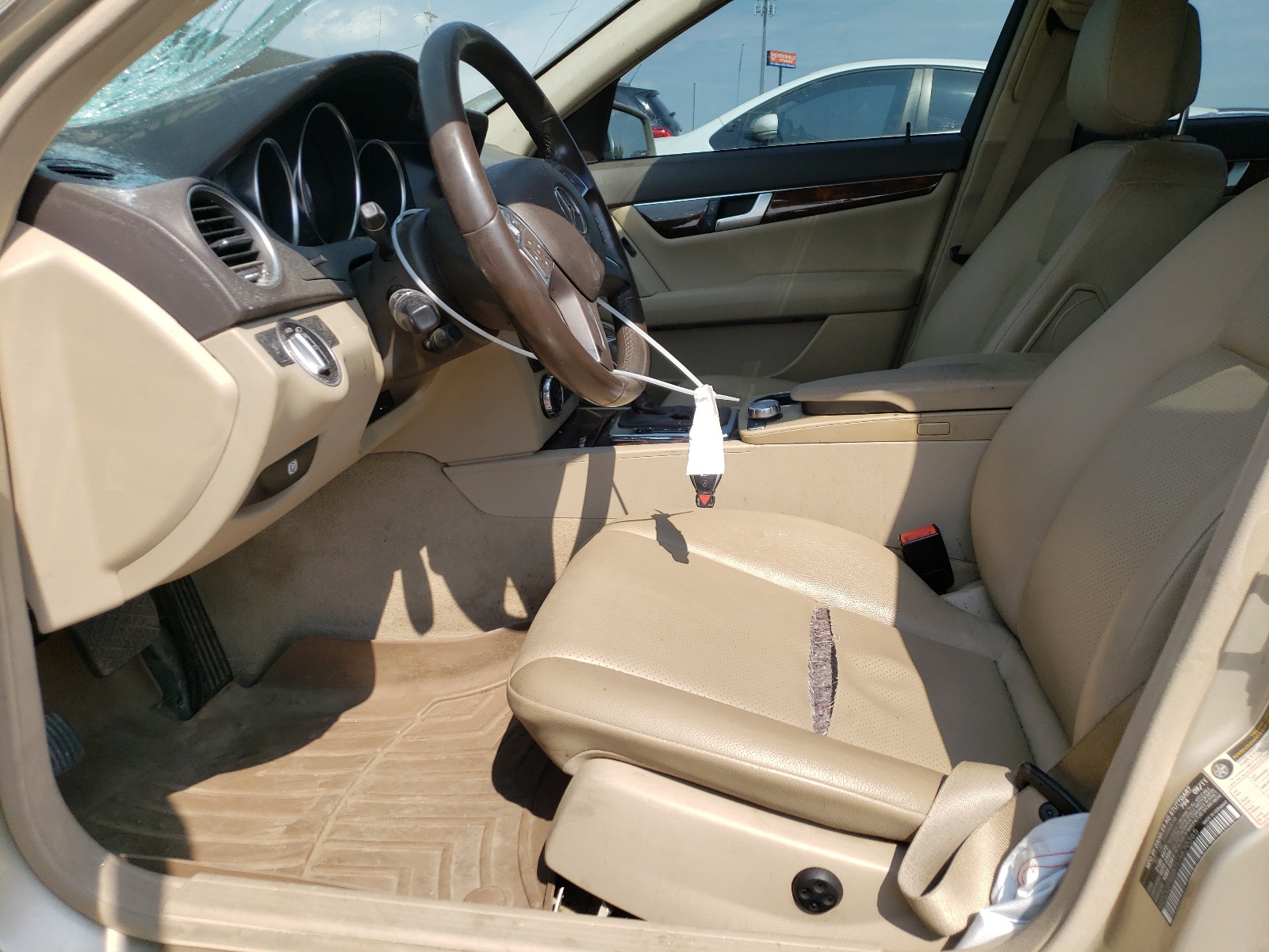 WDDGF8BB1CA630365 2012 Mercedes-Benz C 300 4Matic