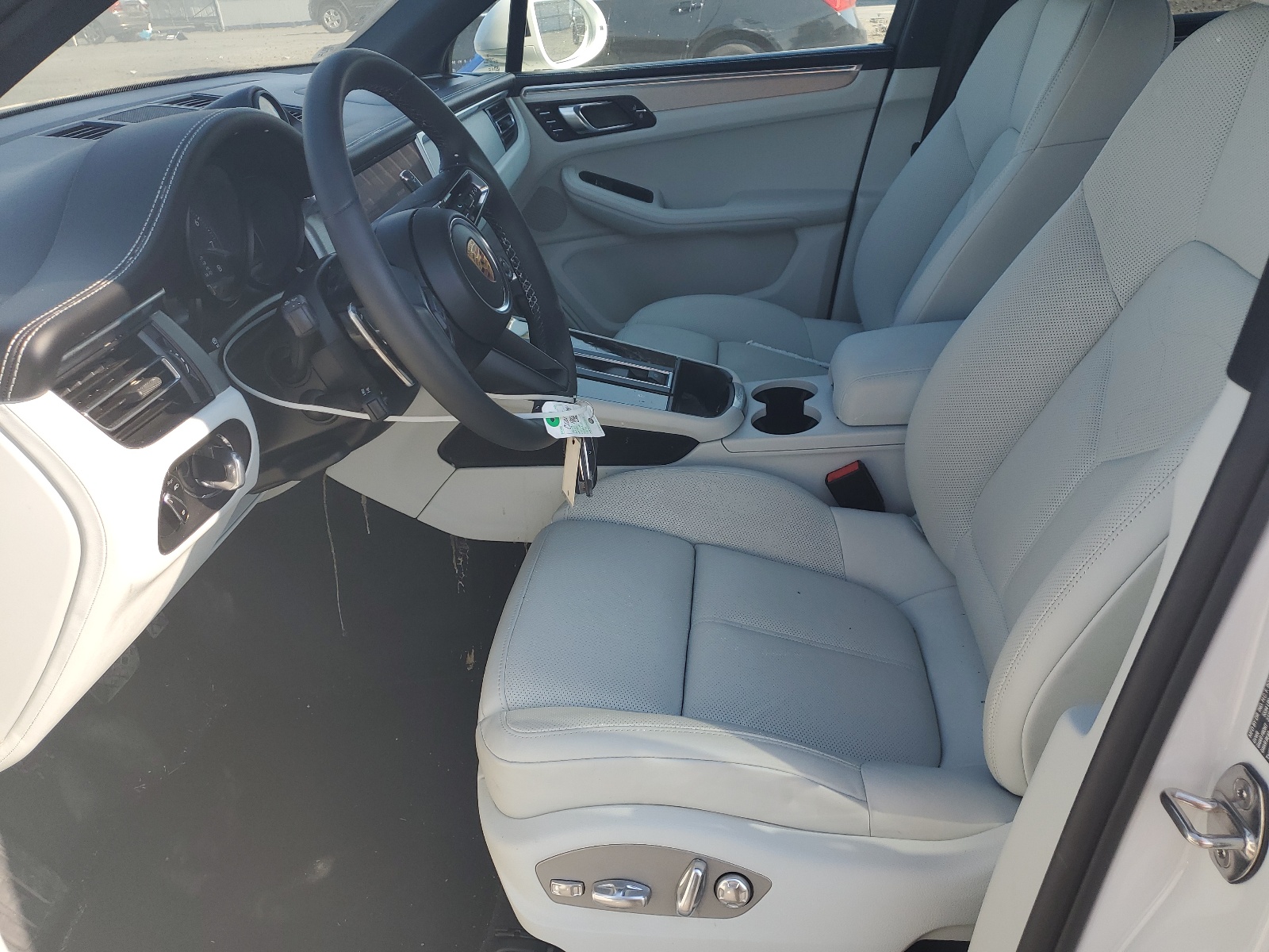 WP1AA2A55RLB08549 2024 Porsche Macan Base