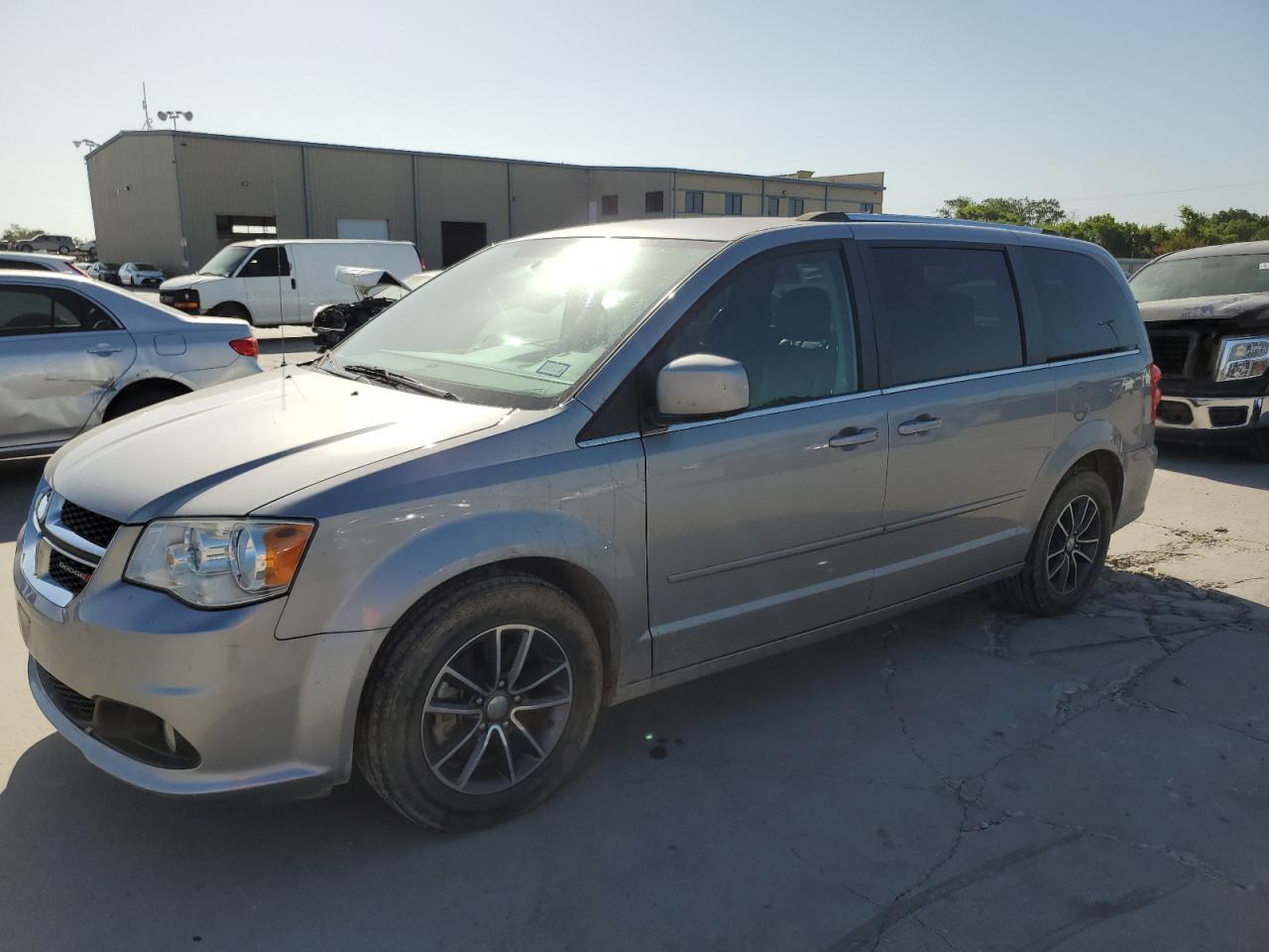 2017 Dodge Grand Caravan Sxt VIN: 2C4RDGCG5HR545626 Lot: 61119684