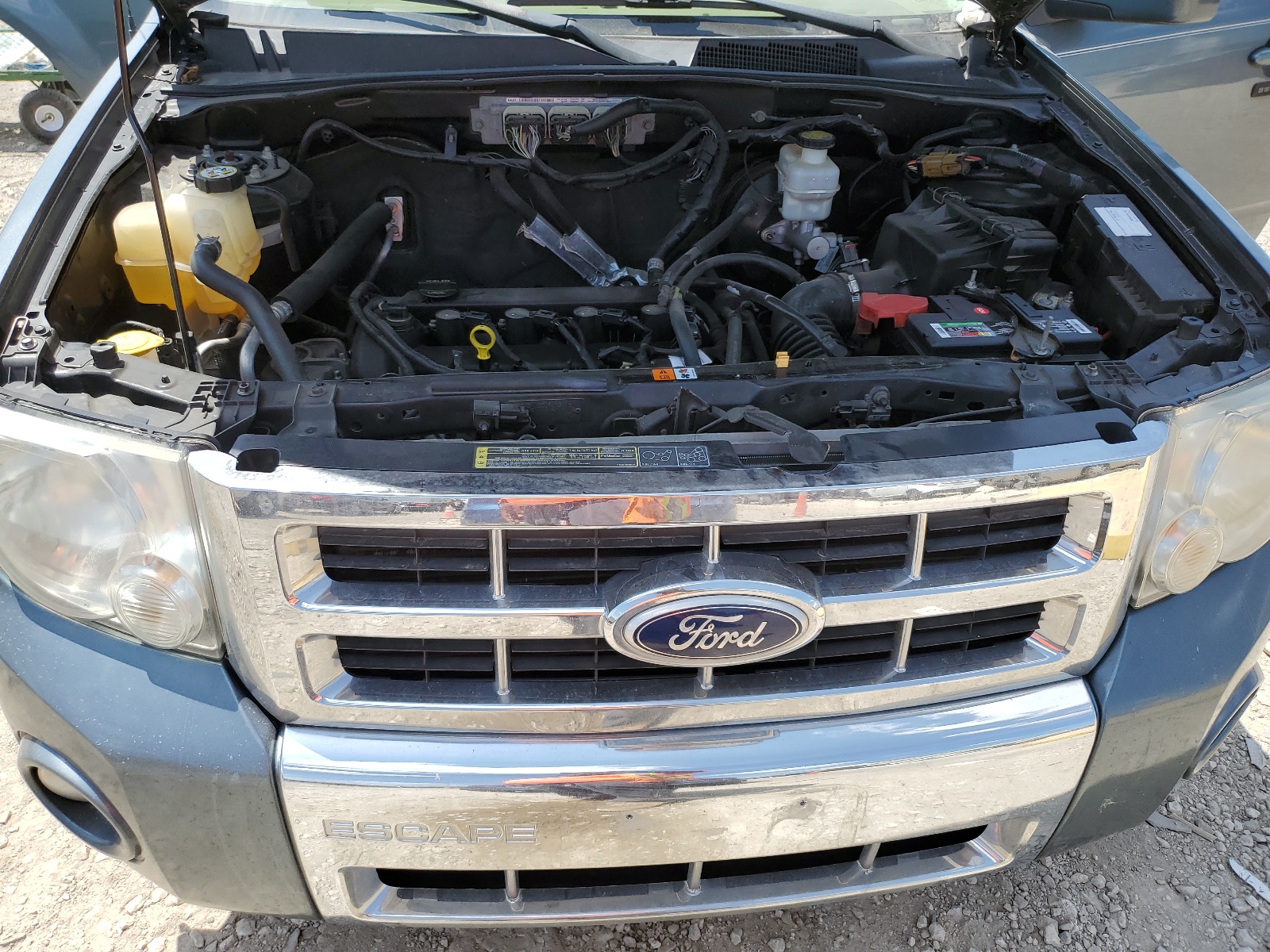 1FMCU0E70AKA62085 2010 Ford Escape Limited