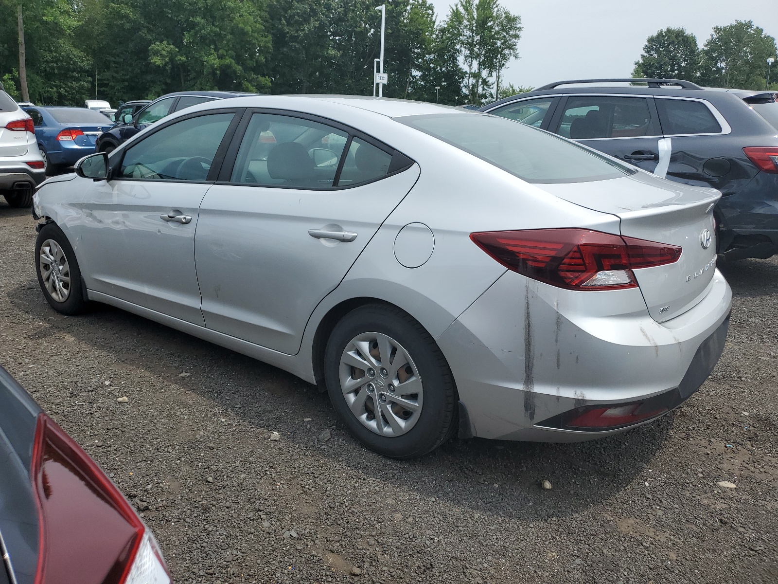 2019 Hyundai Elantra Se vin: KMHD74LF4KU888201