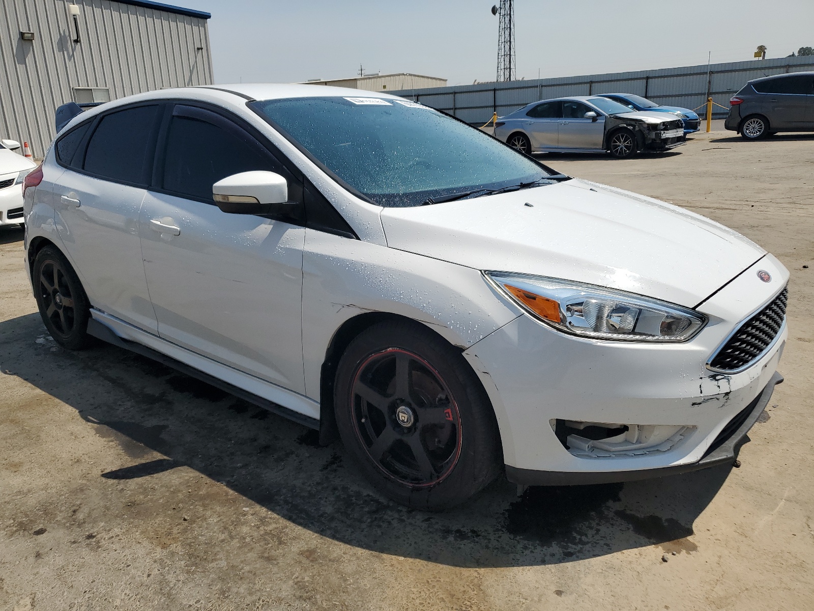 2017 Ford Focus Se vin: 1FADP3K21HL246648