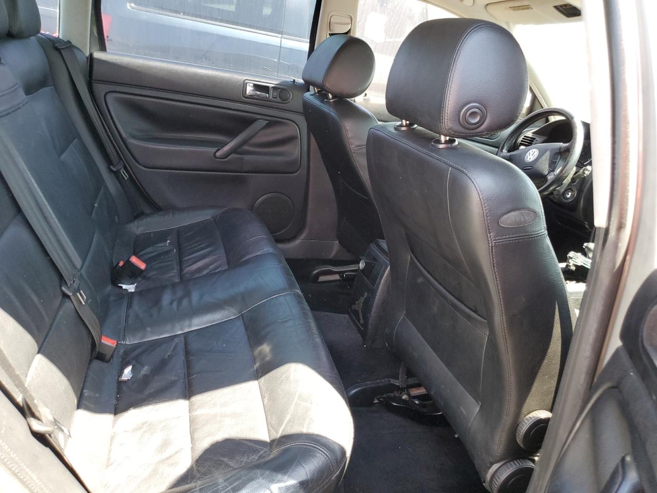 2004 Volkswagen Passat Gls VIN: WVWPD63BX4P040571 Lot: 61731754