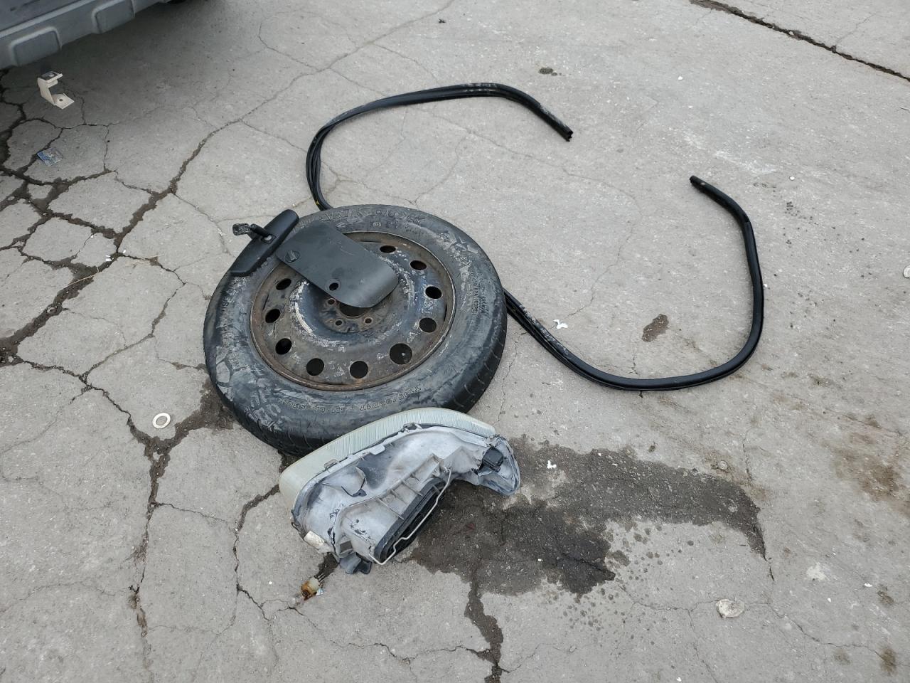 2005 Ford Escape Xls VIN: 1FMYU92Z75KA30983 Lot: 64454694