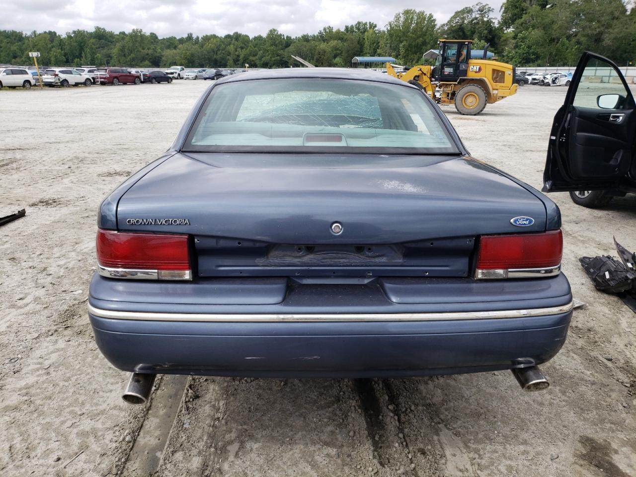 1996 Ford Crown Victoria VIN: 2FALP73W0TX213513 Lot: 63854384