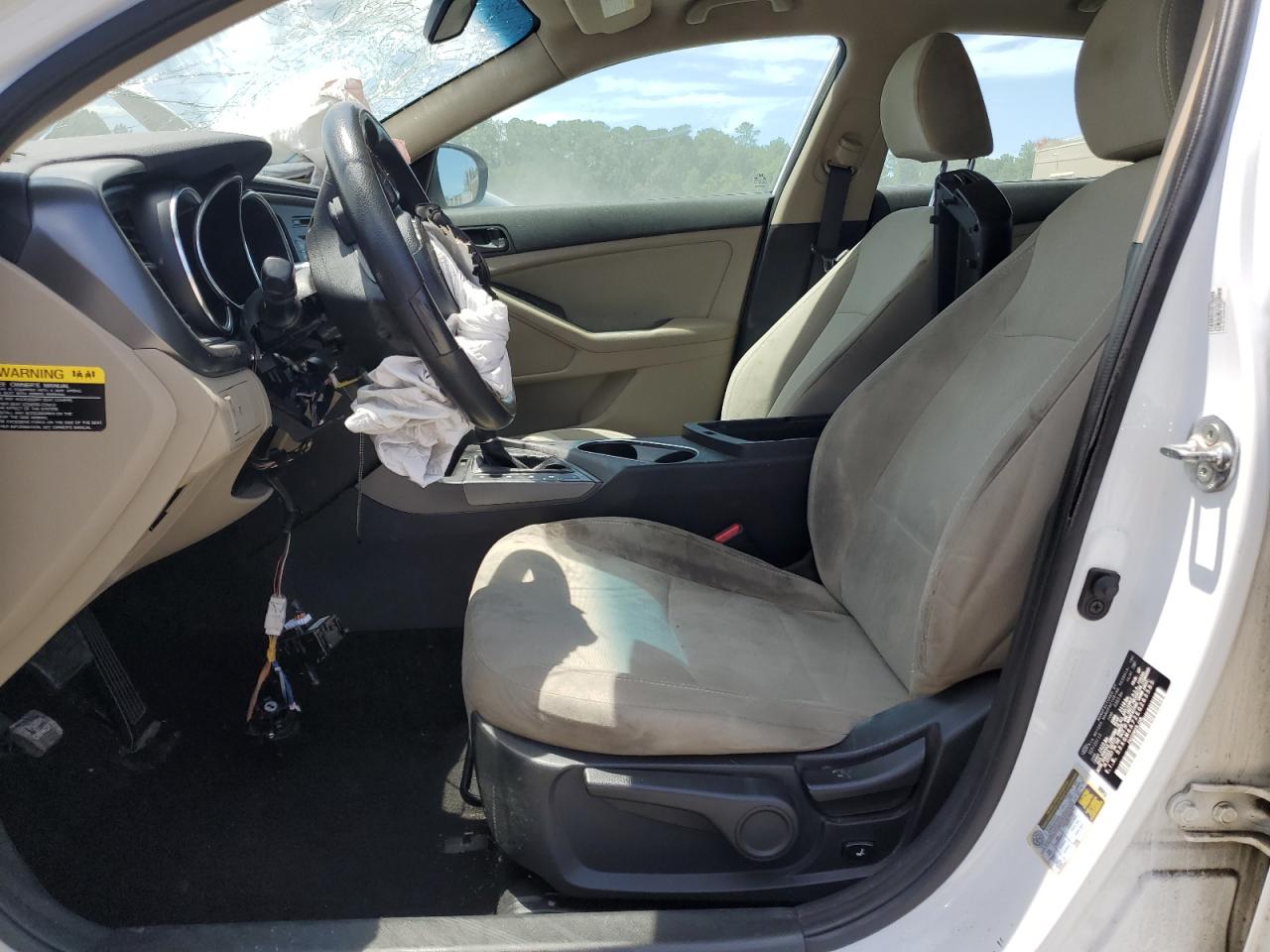 2014 Kia Optima Lx VIN: 5XXGM4A72EG263585 Lot: 62676034