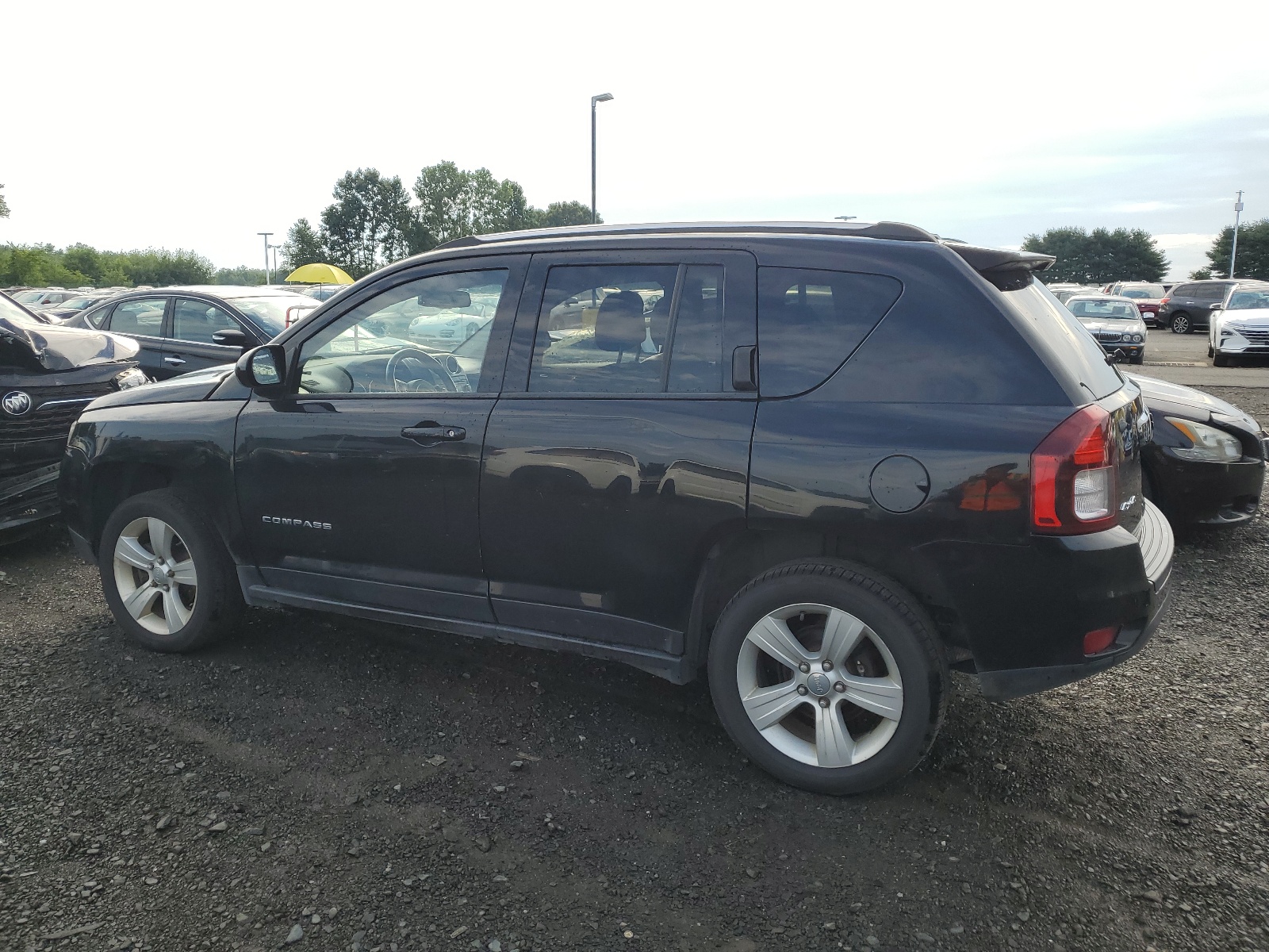 2014 Jeep Compass Latitude vin: 1C4NJDEBXED632931