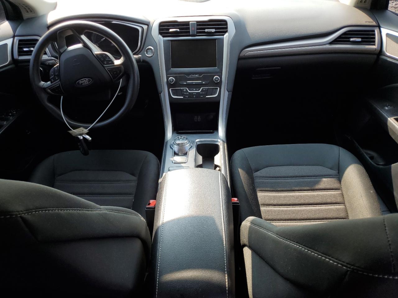 2020 Ford Fusion Se VIN: 3FA6P0LU6LR155439 Lot: 63831504