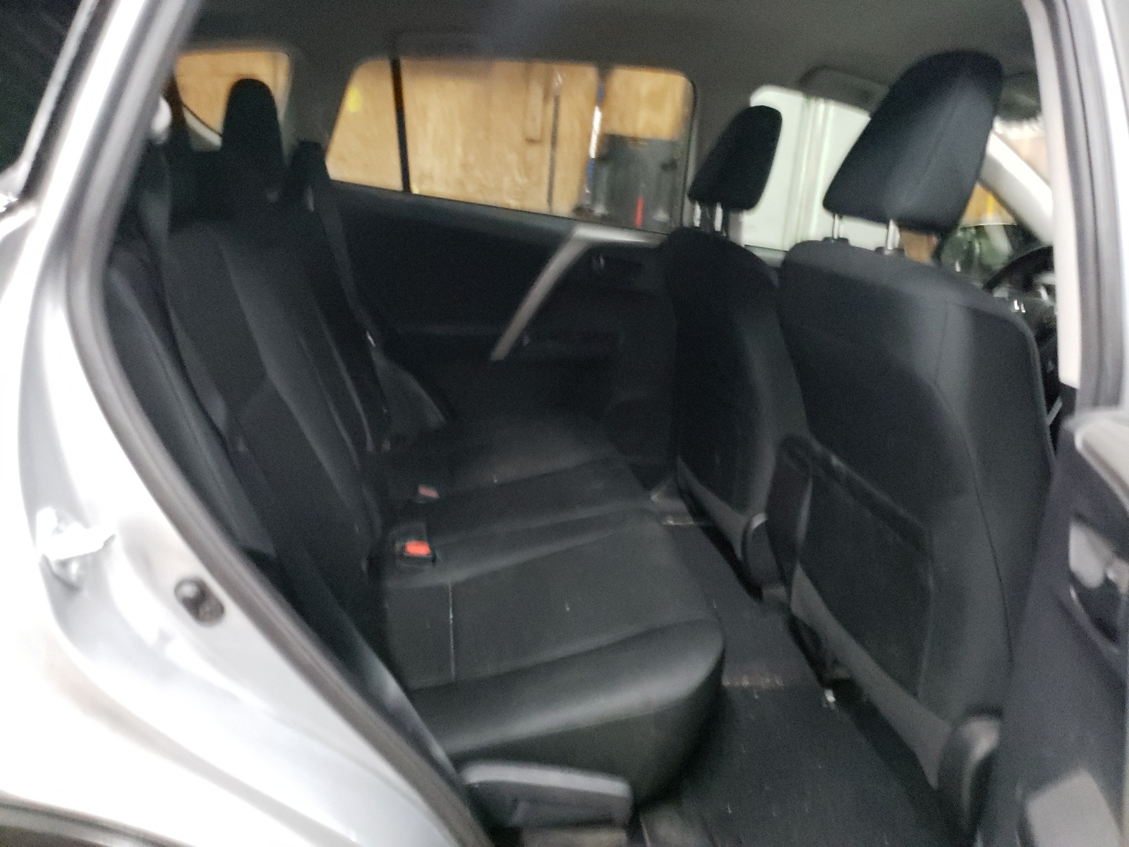 2T3ZFREV0HW370094 2017 Toyota Rav4 Le