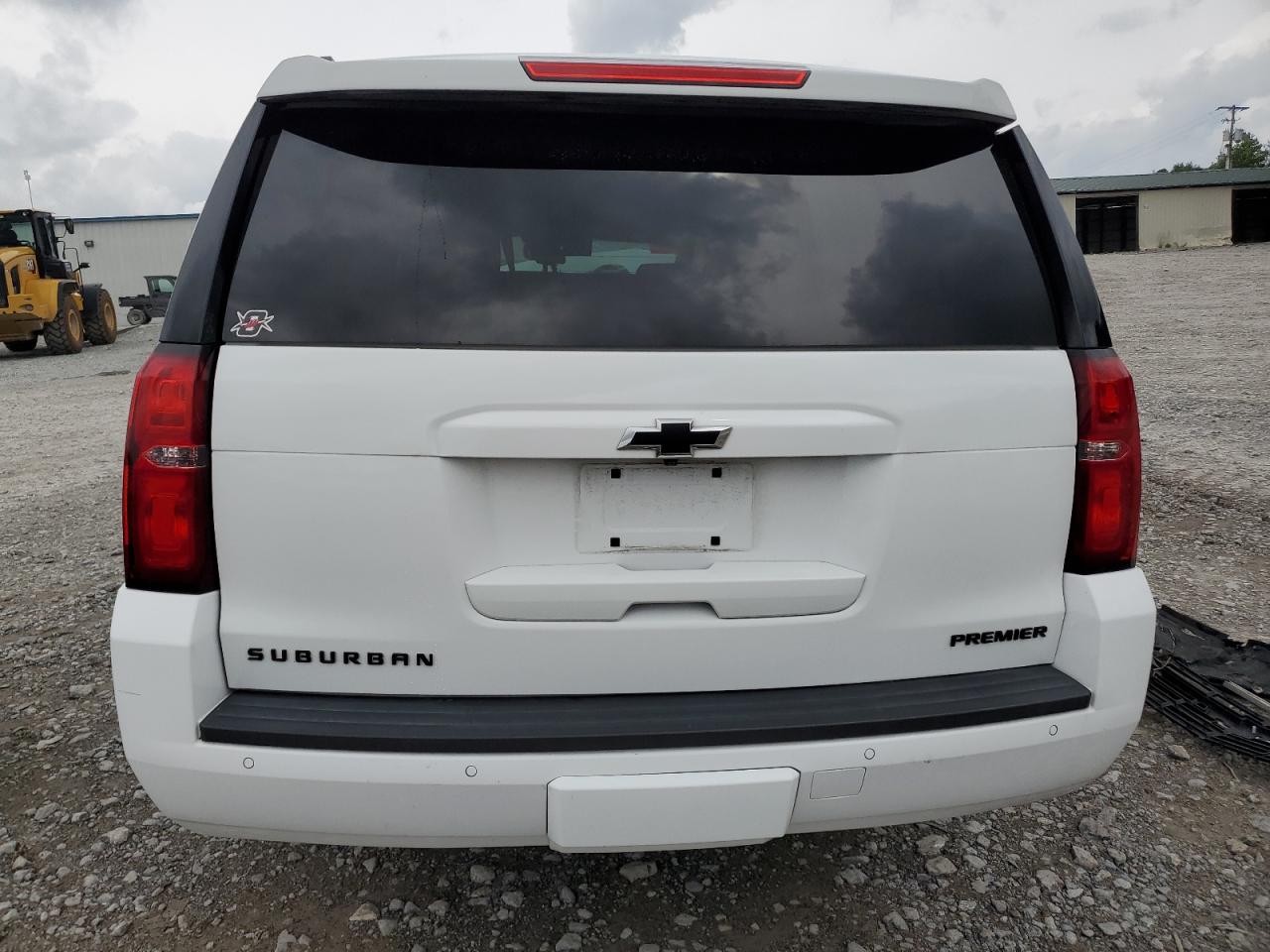 1GNSKJKJ2KR179923 2019 Chevrolet Suburban K1500 Premier