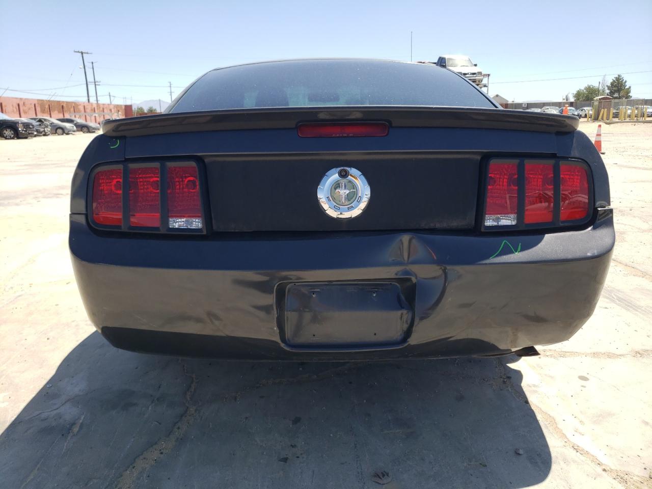 2007 Ford Mustang VIN: 1ZVHT80N275276985 Lot: 65204104