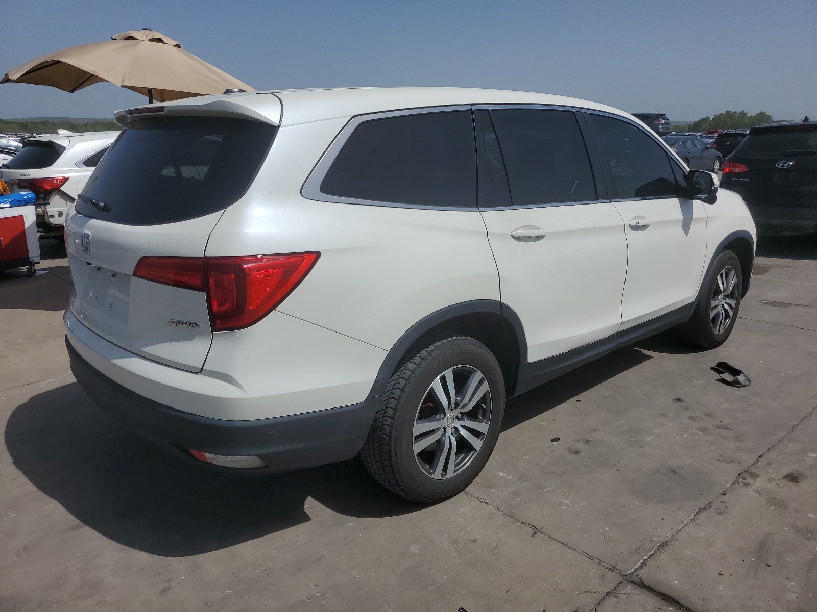 2018 Honda Pilot Exl vin: 5FNYF6H59JB067560