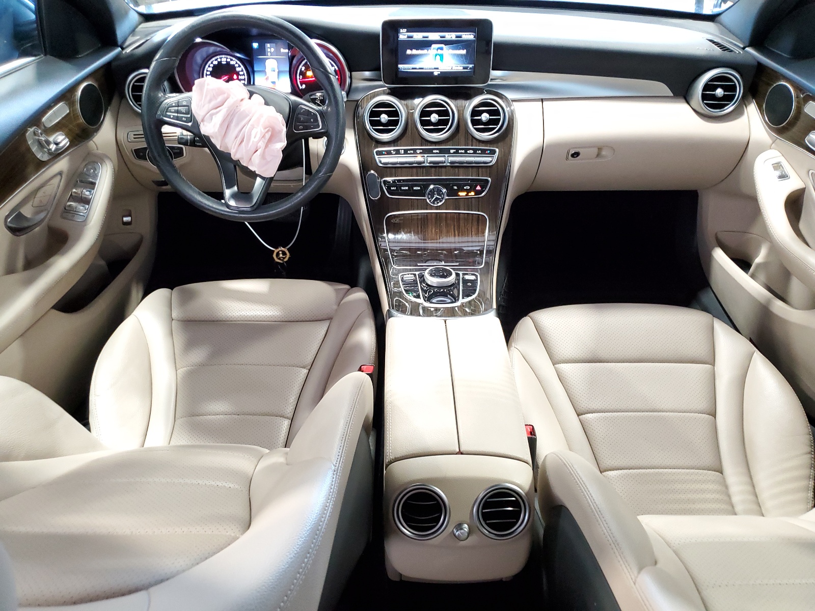 55SWF4JBXJU247219 2018 Mercedes-Benz C 300