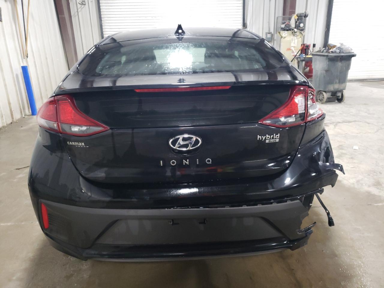 KMHC65LC4JU065521 2018 Hyundai Ioniq Blue