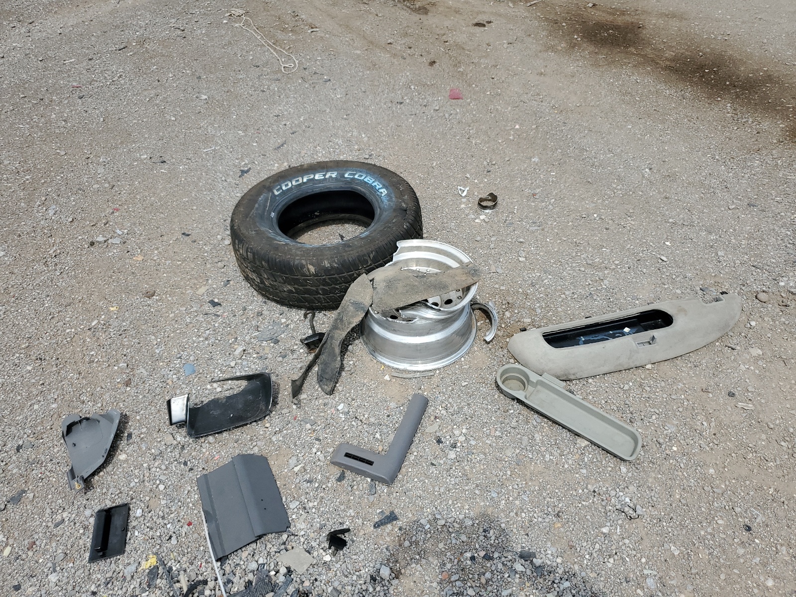 1GKEC16K6RJ771070 1994 GMC Suburban C1500