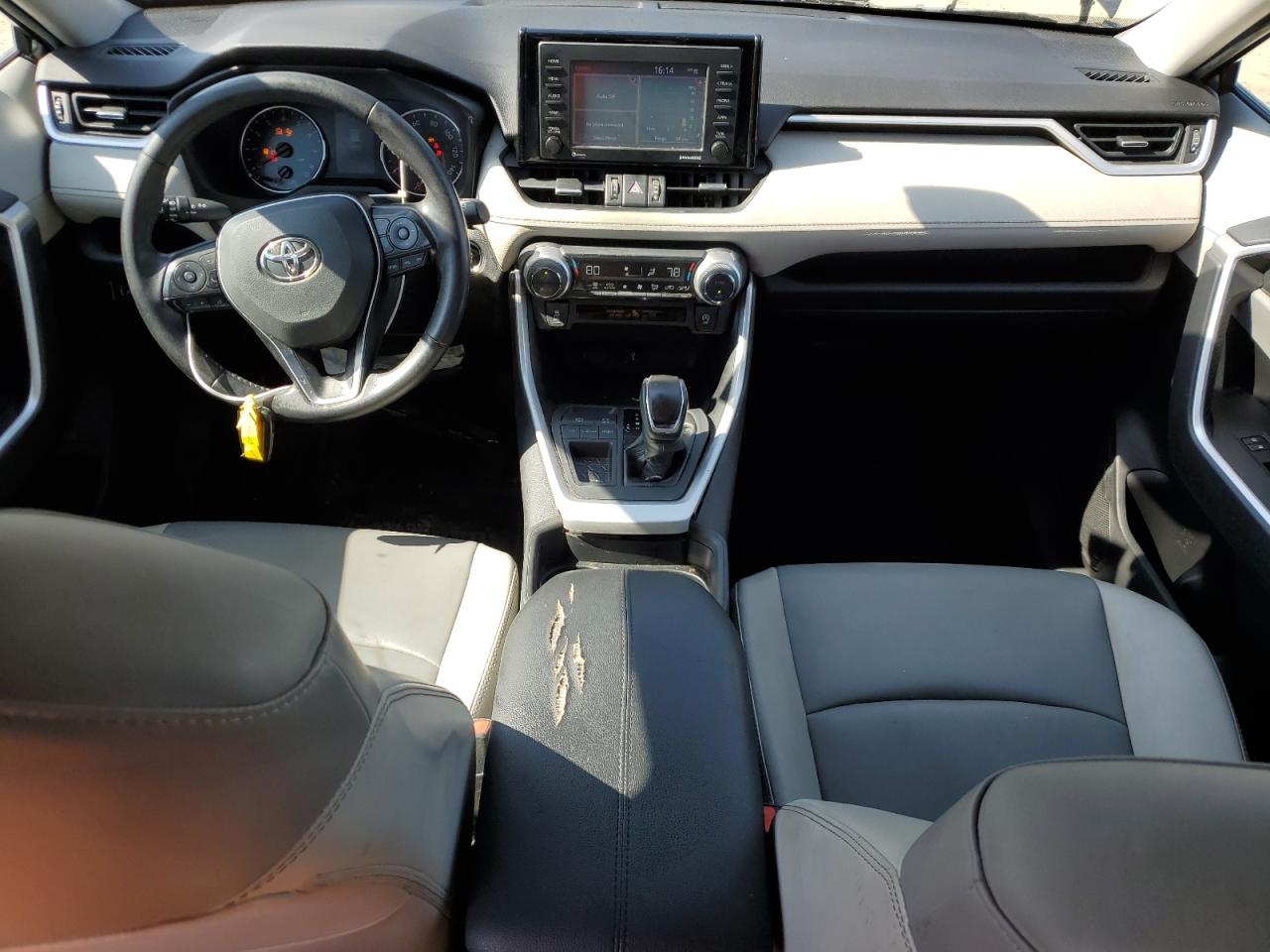 2020 Toyota Rav4 Xle Premium VIN: 2T3C1RFV7LW058575 Lot: 63860884