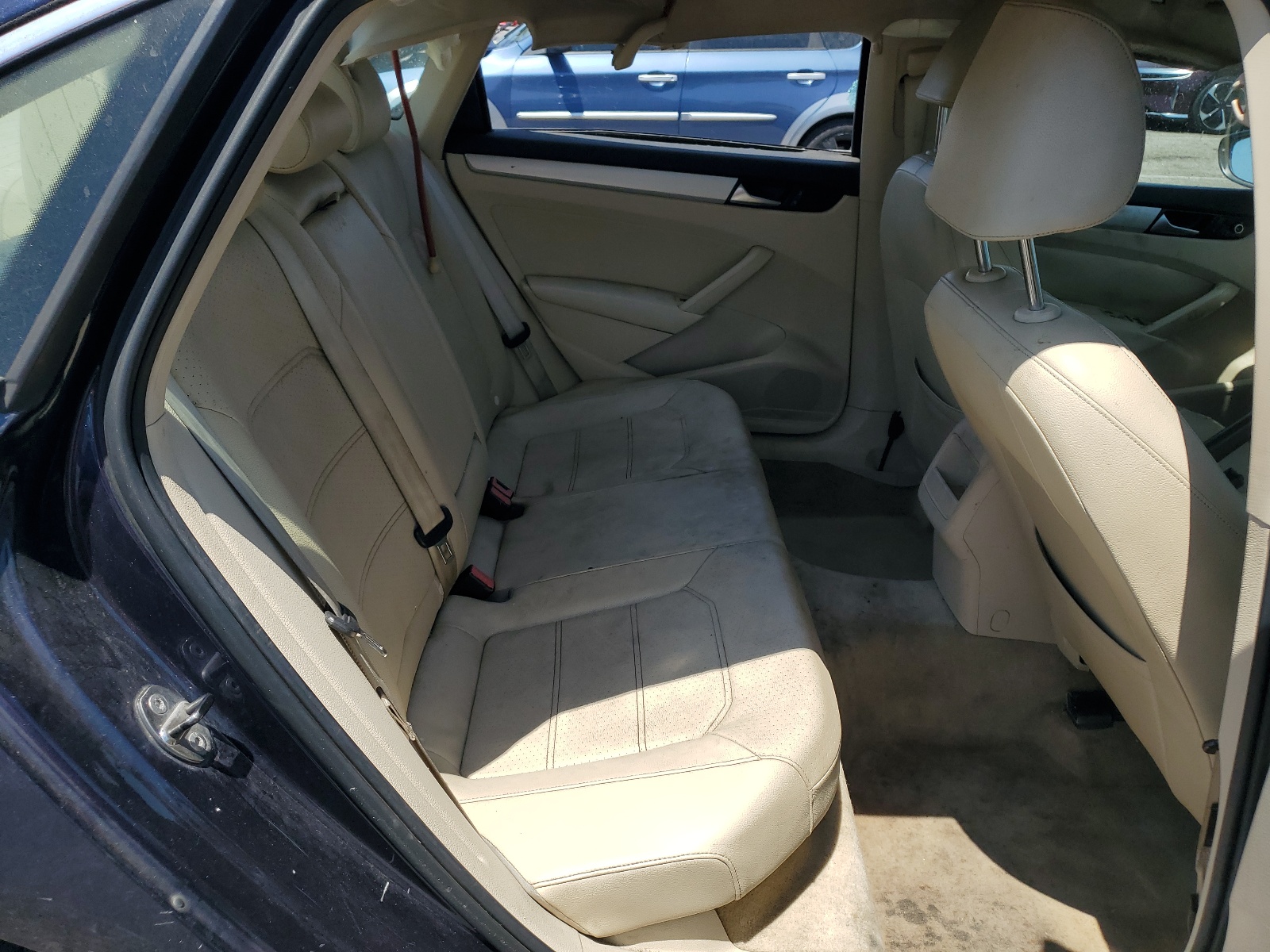 1VWBP7A31CC044532 2012 Volkswagen Passat Se