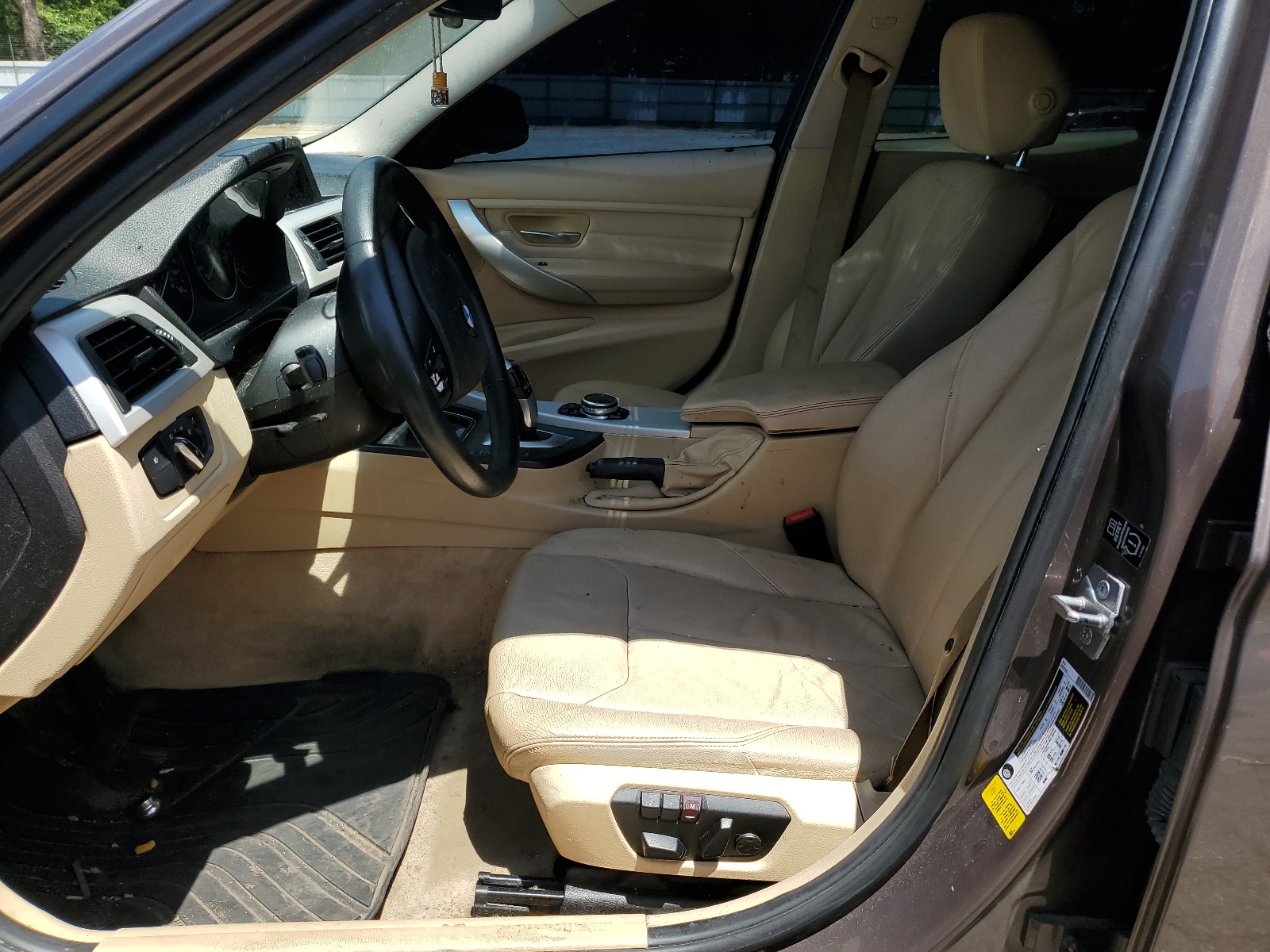 WBA3B1C52EK132528 2014 BMW 320 I