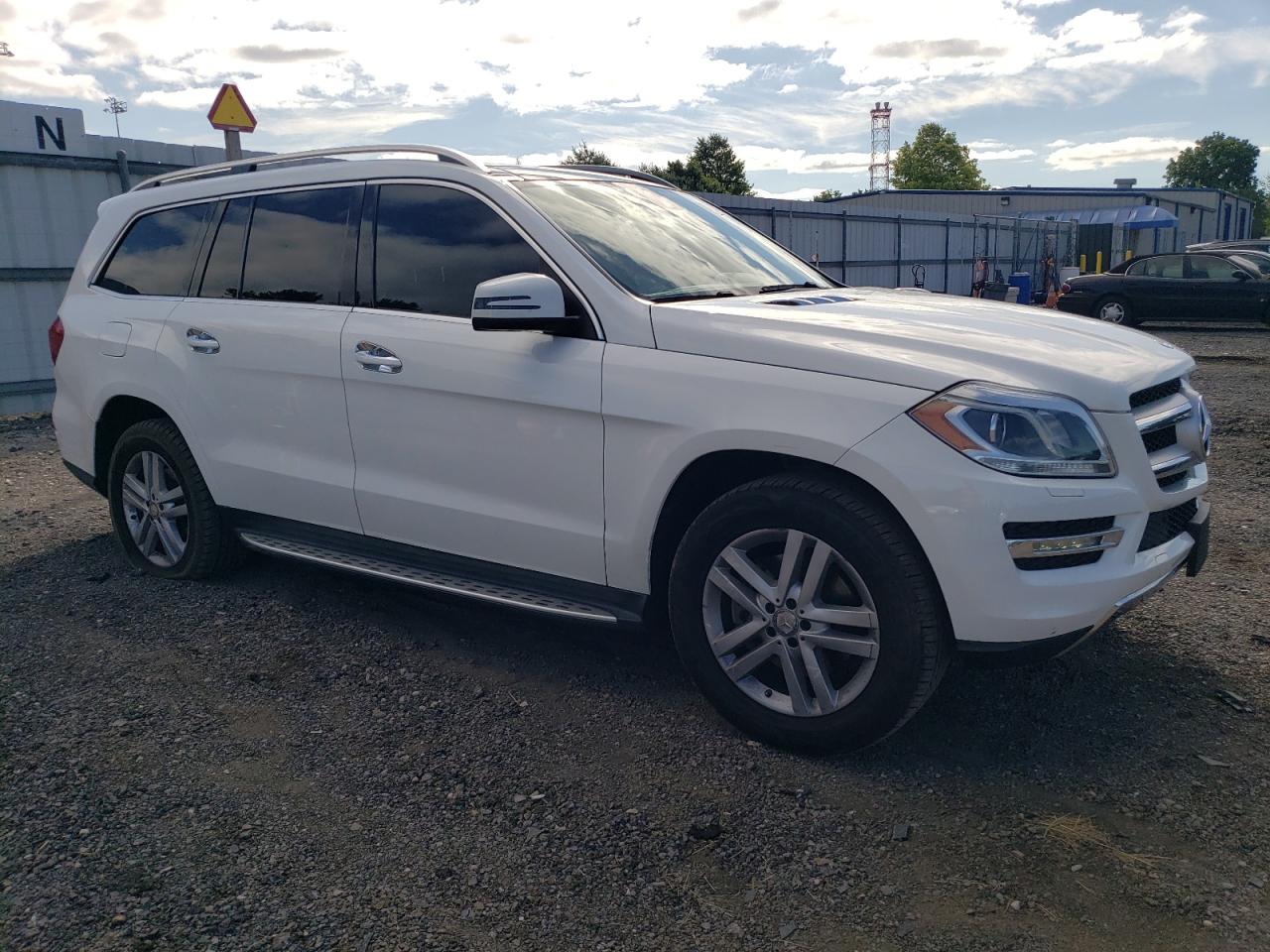 VIN 4JGDF6EE7GA648409 2016 MERCEDES-BENZ GL-CLASS no.4