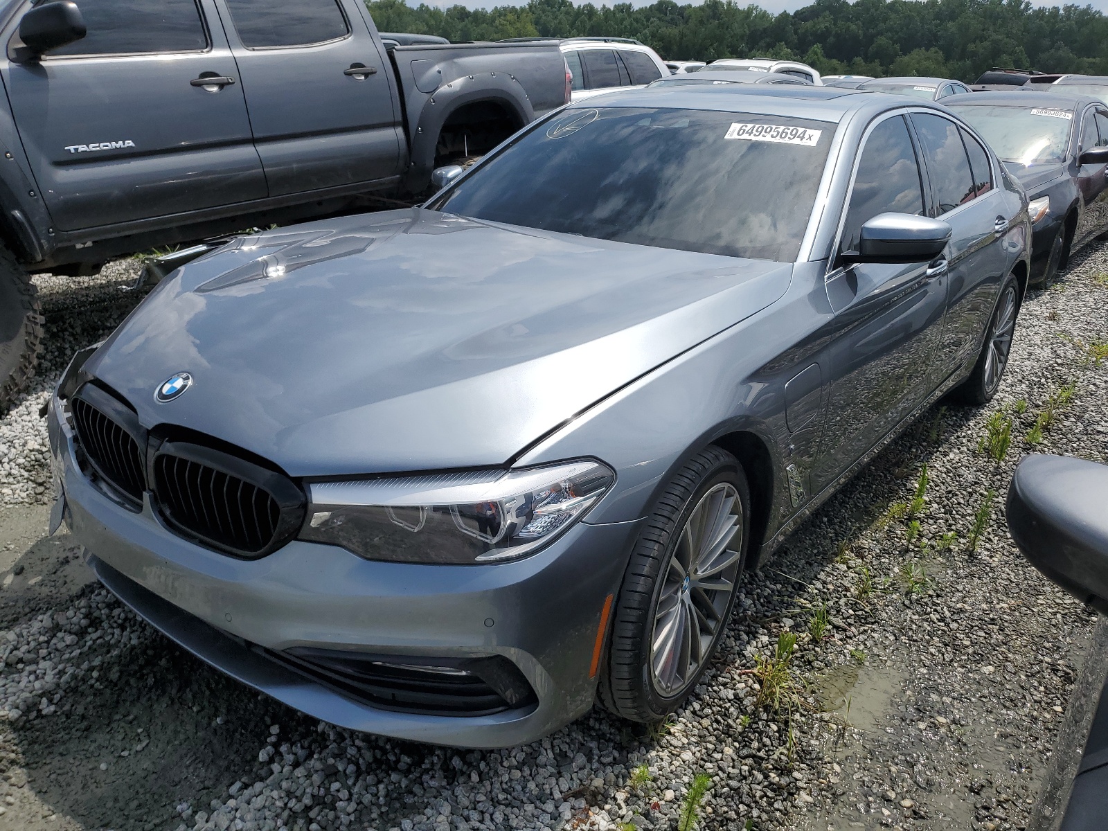 2018 BMW 530E vin: WBAJA9C57JG622887