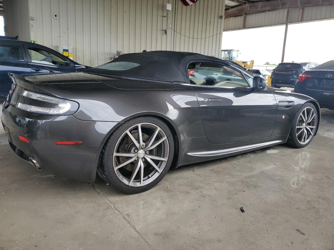 2010 Aston Martin Vantage - Image 3