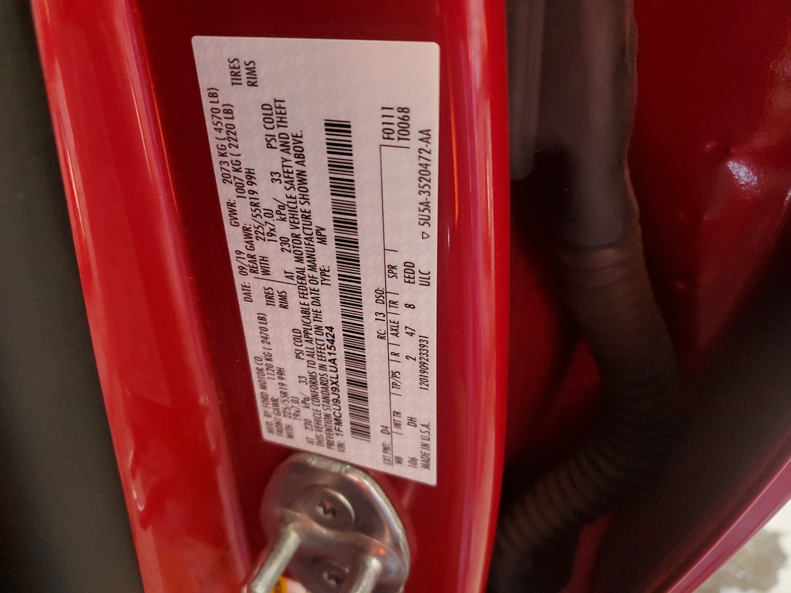 1FMCU9J9XLUA15424 2020 Ford Escape Titanium