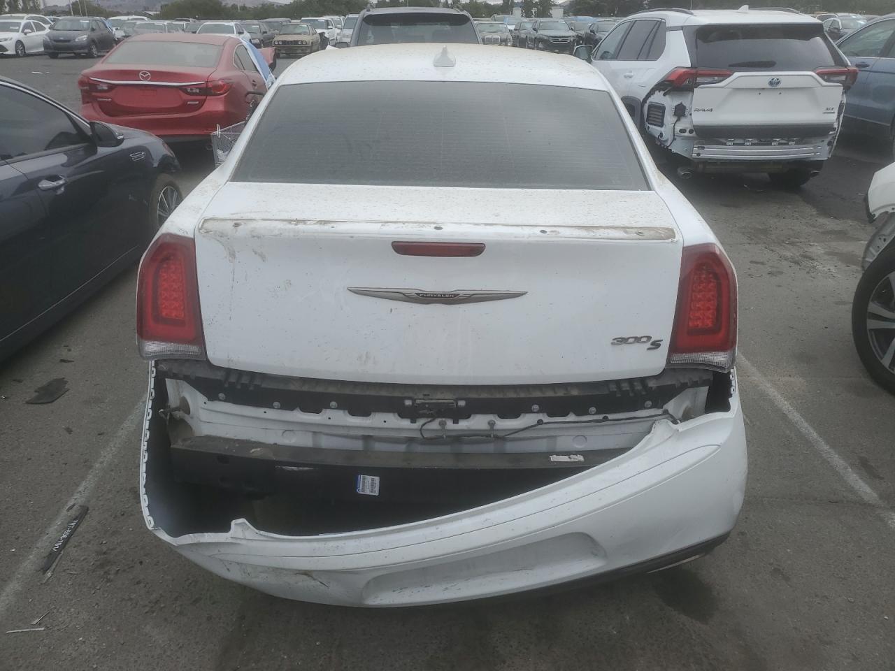 2C3CCABG8HH667656 2017 Chrysler 300 S