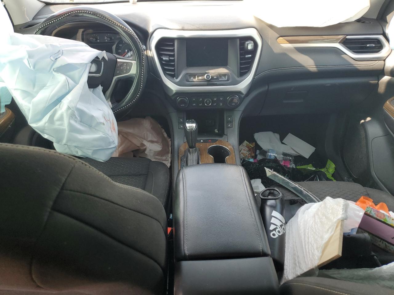 2018 GMC Acadia - Image 8