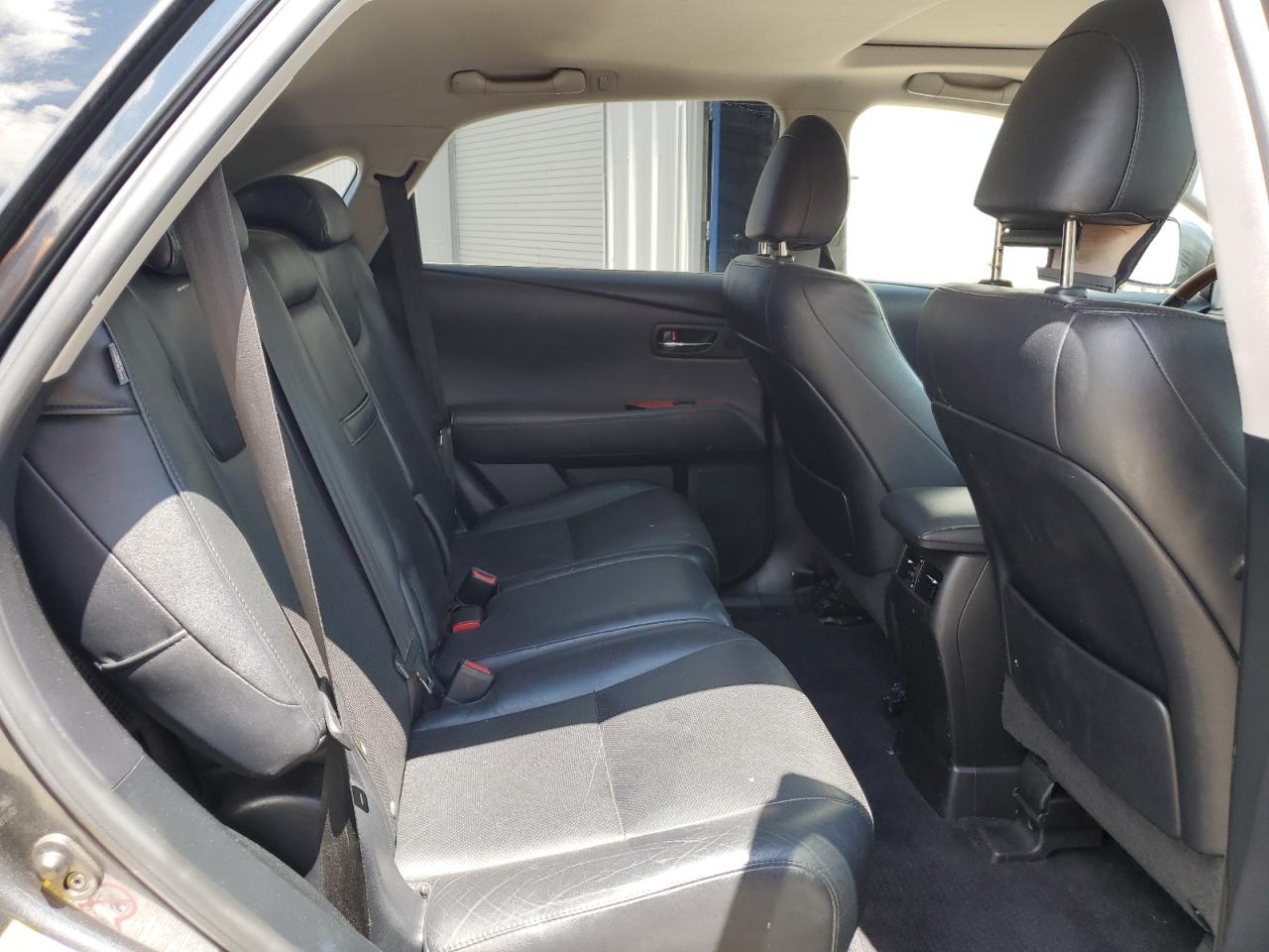 2010 Lexus Rx 450 VIN: JTJBC1BA9A2016681 Lot: 63139454